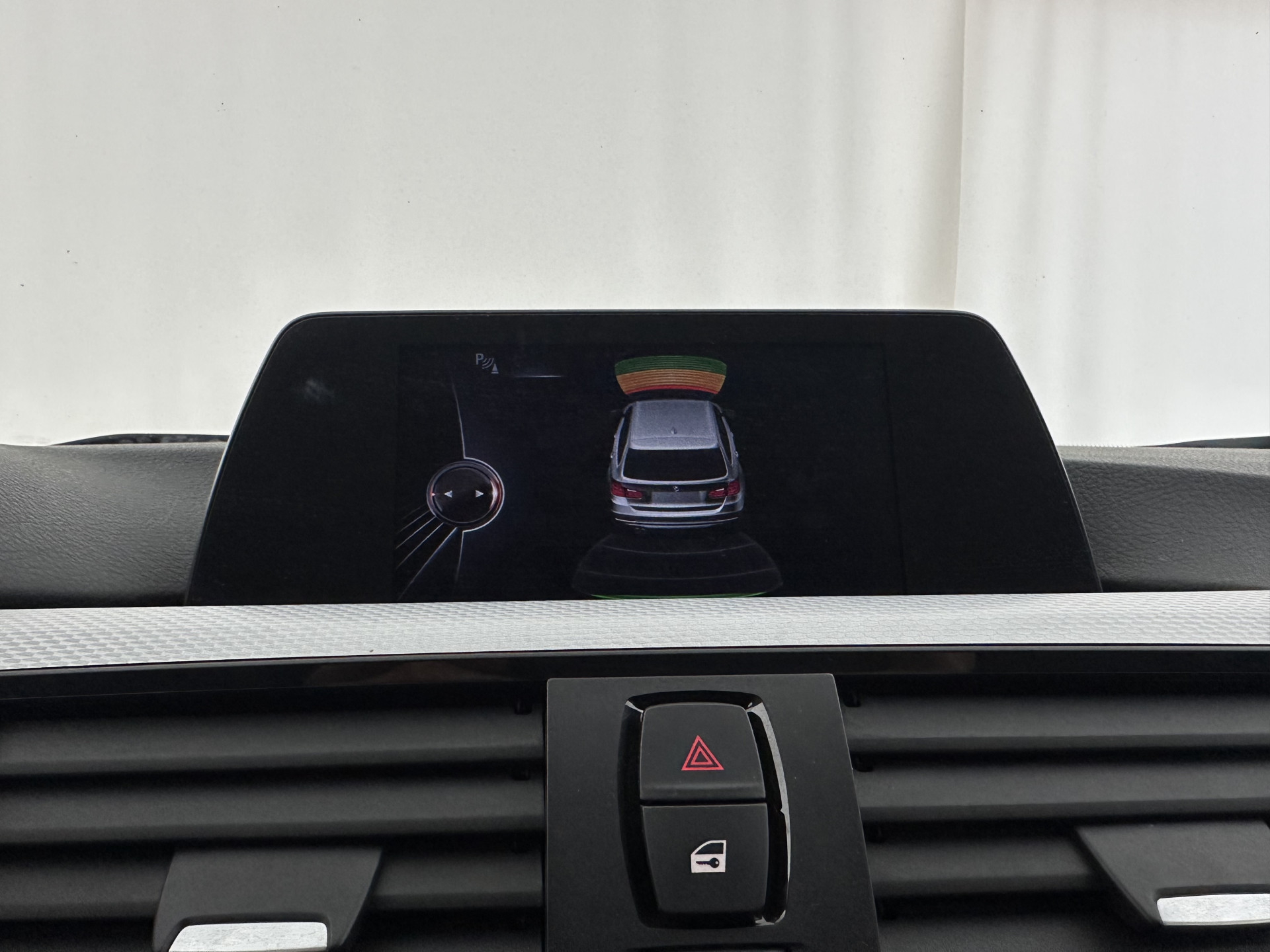 BMW 3-serie Touring 318d High Executive M-Sportpack Aut. *FULL-LEATHER | HEATED-SPORTSEATS | NAVI-FULLMAP | ECC | PDC | CRUISE | 18''ALU*