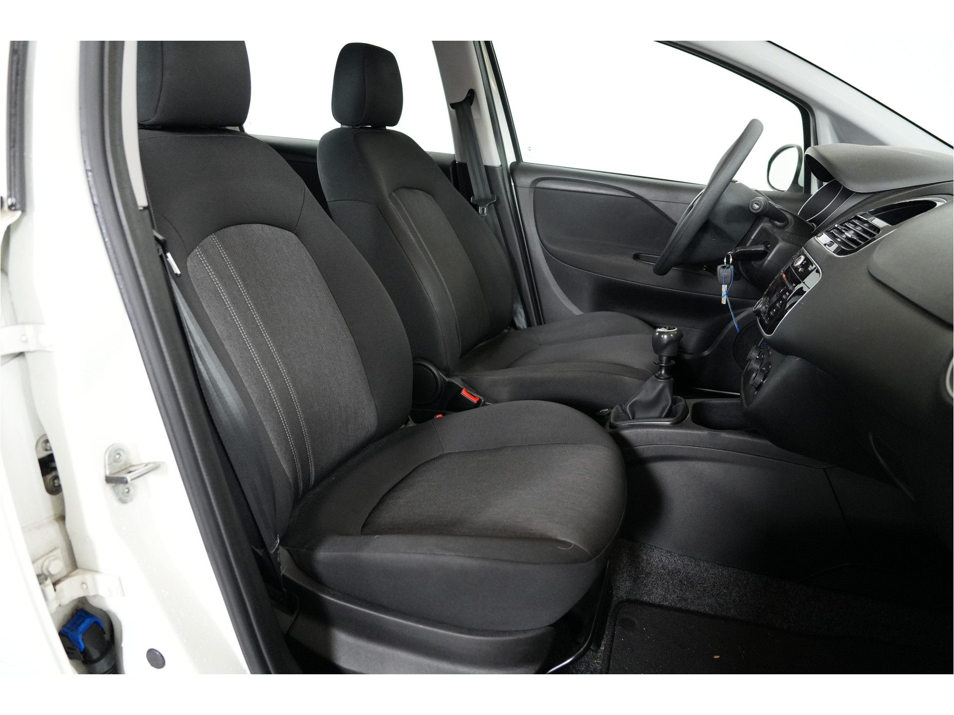 Fiat Punto Evo 1.2 Lounge | Trekhaak | Airco | LMV |