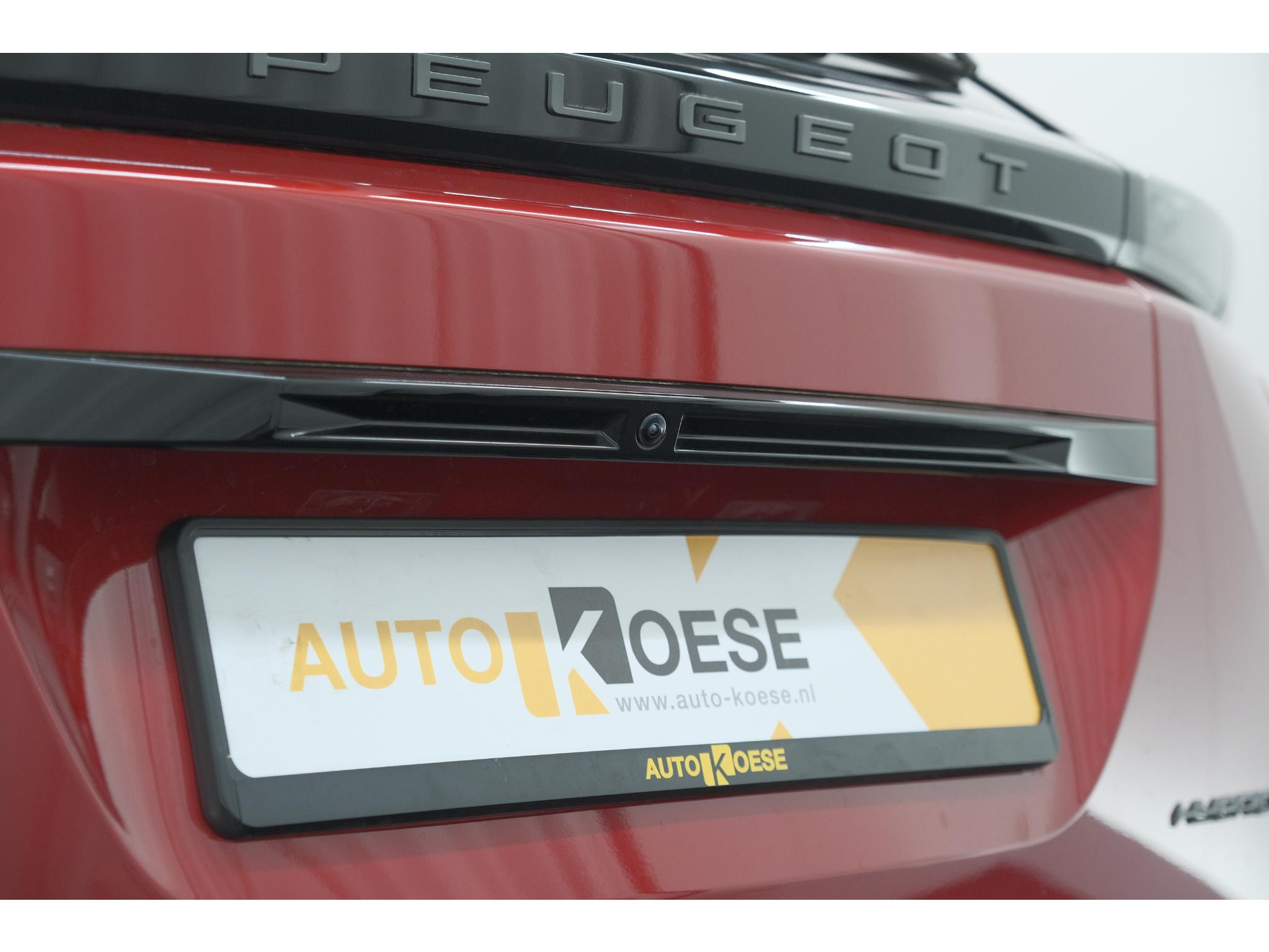 Peugeot 2008 Hybrid 145 e-DCS6 Allure | 360 Camera | Adaptieve Cruise Control | Navigatie | Dodehoekdetectie