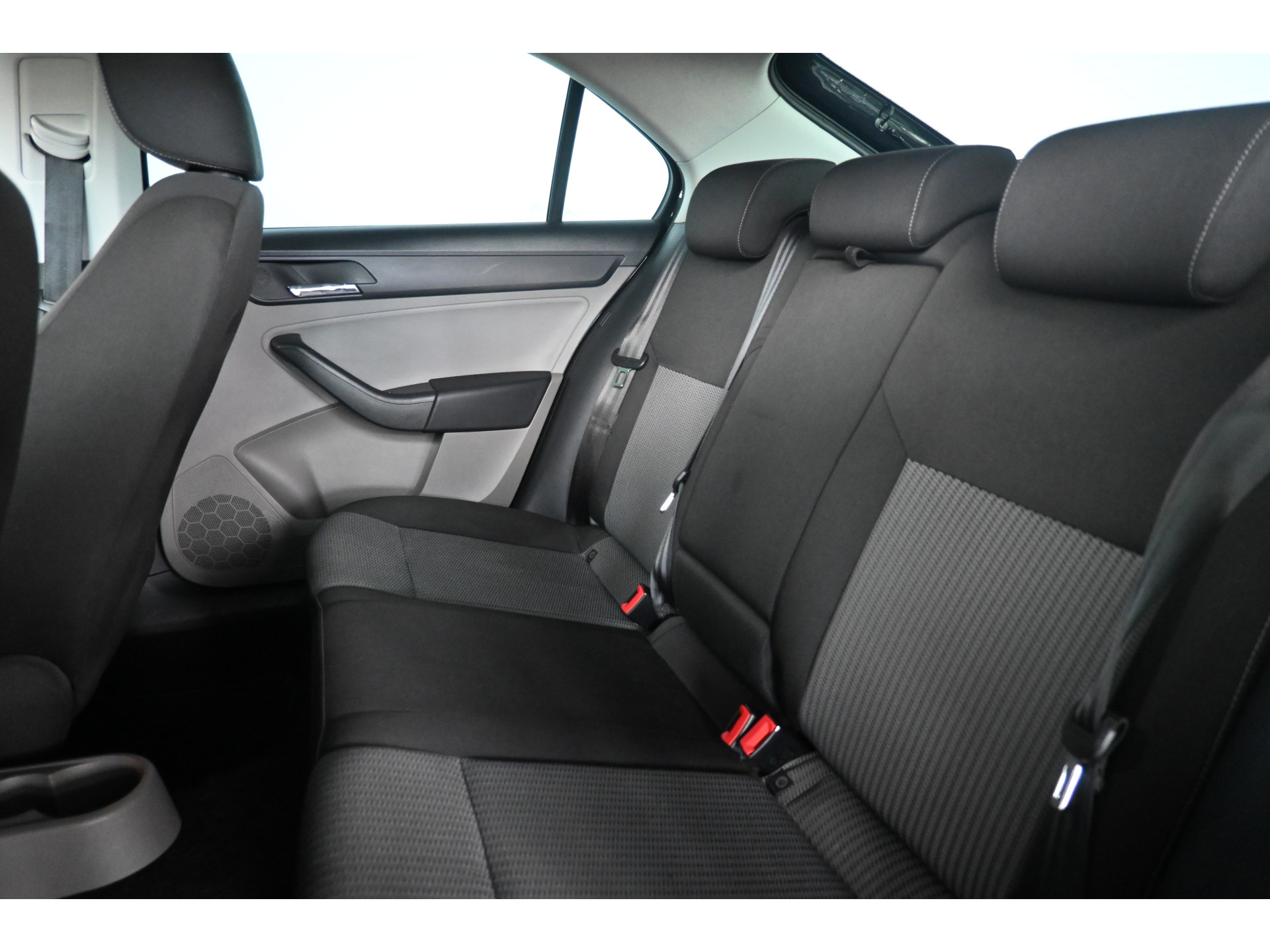SEAT Toledo 1.2 TSI Businessline High Clima Navigatie Cruise Control Goed Onderhouden! Inruil Mogelijk!