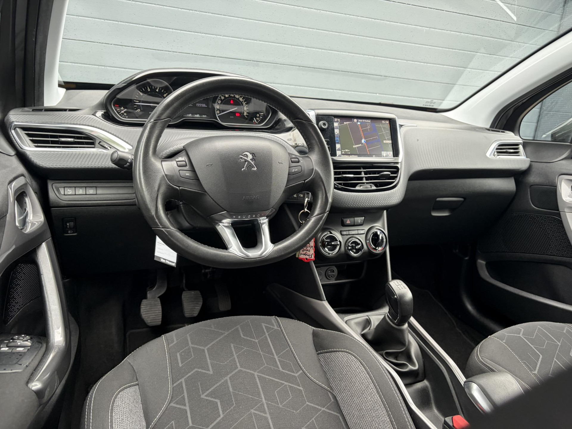 Peugeot 2008 1.2 PureTech Blue Lion ✓D-riem vv in 10-2025✓Navi✓110pk✓Carplay✓Airco✓Cruise✓Pdc✓N.A.P✓Apk tot 12-2026