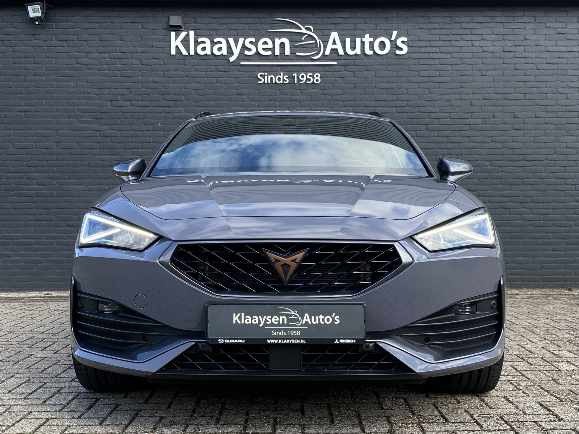 CUPRA Leon Sportstourer 1.4 e-Hybrid VZ Performance 245 pk | 1e eigenaar | dealer onderh. | panoramadak | elektr. a. klep | kuipstoelen
