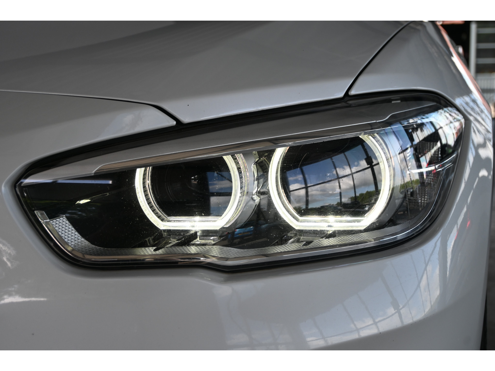 BMW 1-serie 116i Sport Cima Navigatie Pdc Cruise Control LED Stoelverwarming Inruil Mogelijk!