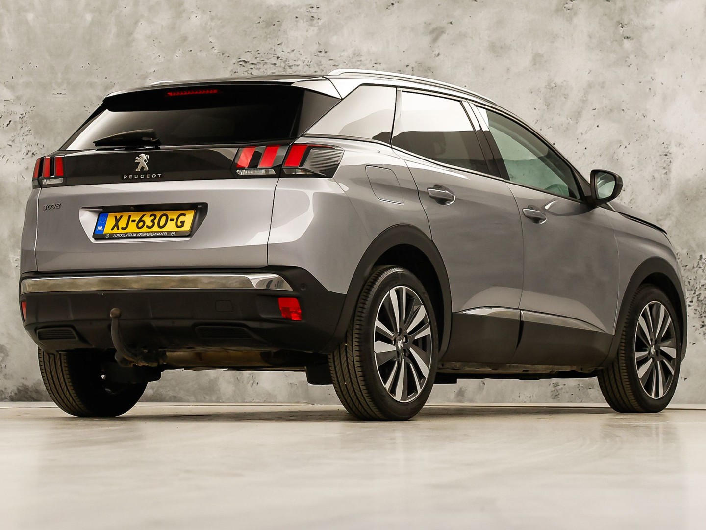 Peugeot 3008 1.2 PureTech Allure Sport Automaat (APPLE CARPLAY, GROOT NAVI, 360 CAMERA, STOELVERWARMING, LEDER, SPORTSTOELEN, ADAPTIVE CRUISE, GETINT GLAS, KEYLESS, NIEUWSTAAT)