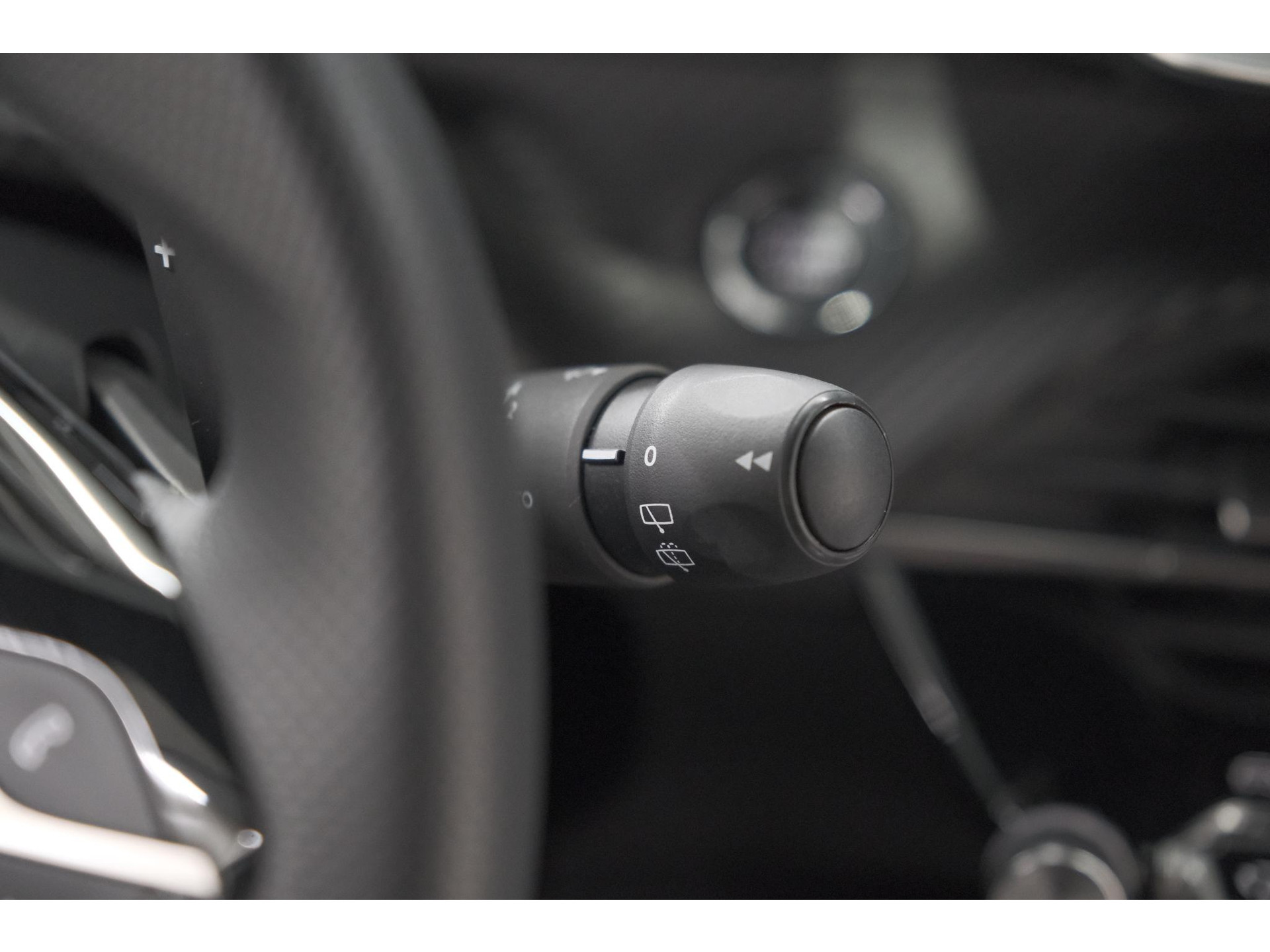 Peugeot 2008 1.2 Hybrid 136 GT | Camera | Apple Carplay | Parkeersensoren