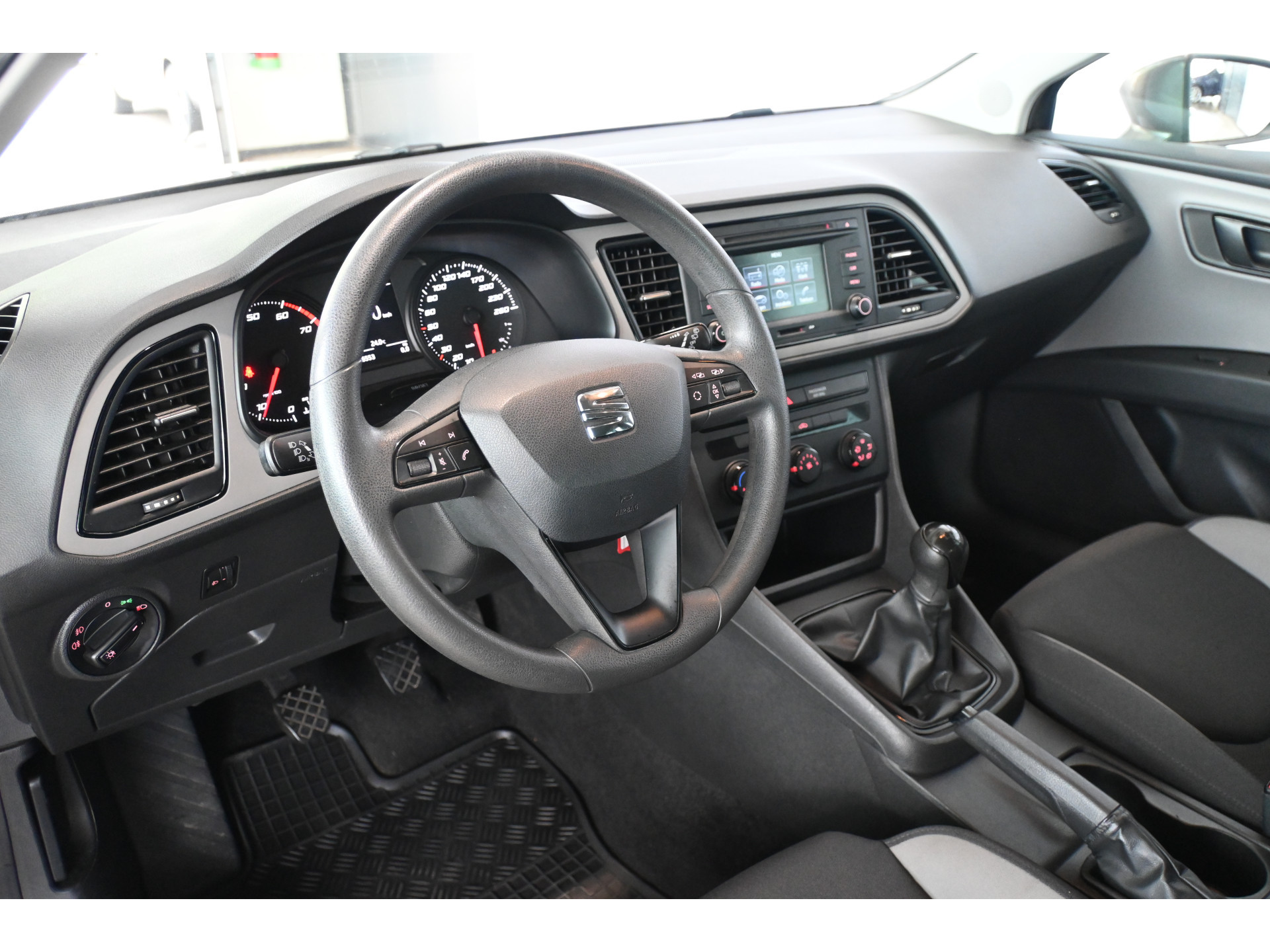 SEAT Leon 1.2 TSI Airco Lichtmetaal Rijklaarprijs Inruil Mogelijk!