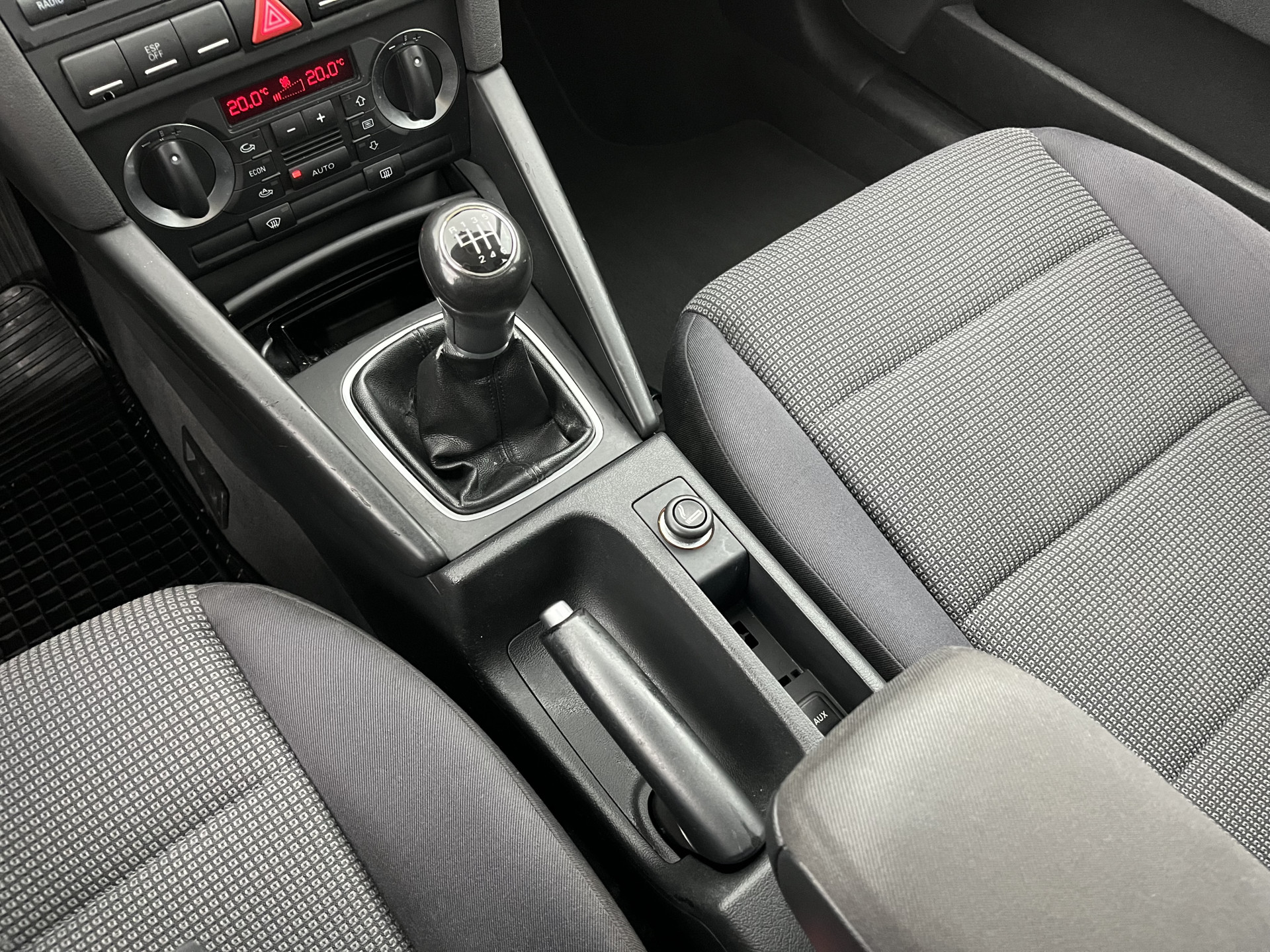 Audi A3 Sportback 1.4 TFSI Attraction Business *ECC | PDC | CRUISE | COMFORT-SEATS | 16''ALU*