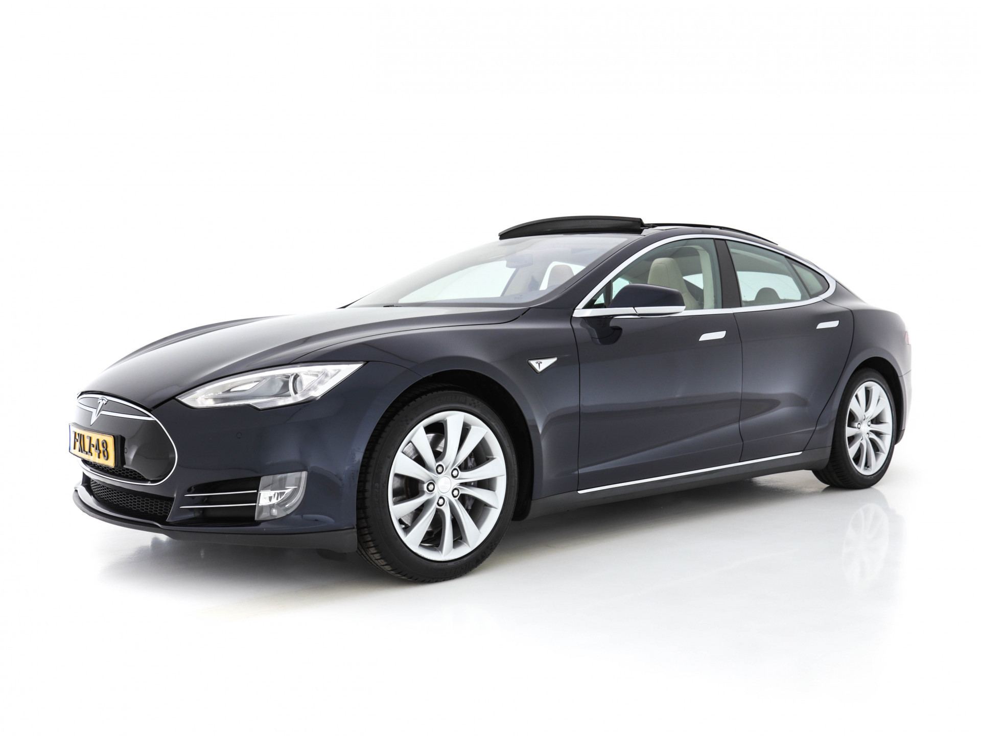 Tesla Model S 85 Base [ 3-Fase ] (INCL-BTW) *PANO | KEYLESS | LEATHER | NAVI-FULLMAP | FULL-LED | CAMERA | DAB | CRUISE | HEATED-COMFORTSEATS | ECC | PDC | WOODEN-INLAY | DIGI-COCKPIT | MEMORY-PACK |  19"ALU*