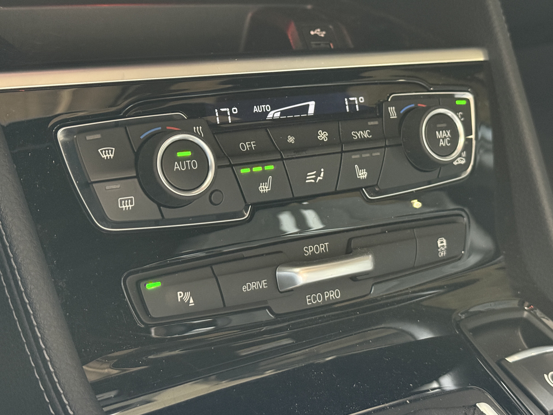 BMW 2-serie Active Tourer 225xe iPerformance Executive | M-Sport | Panoramadak | Stoelverw.