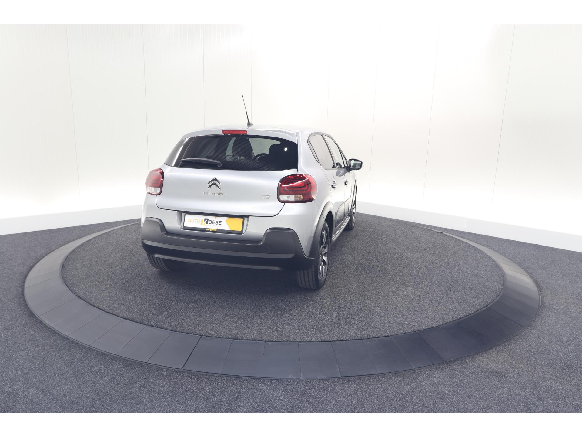 Citroen C3 PureTech 83 Max | Camera | Stoelverwarming | Navigatie | Parkeersensoren