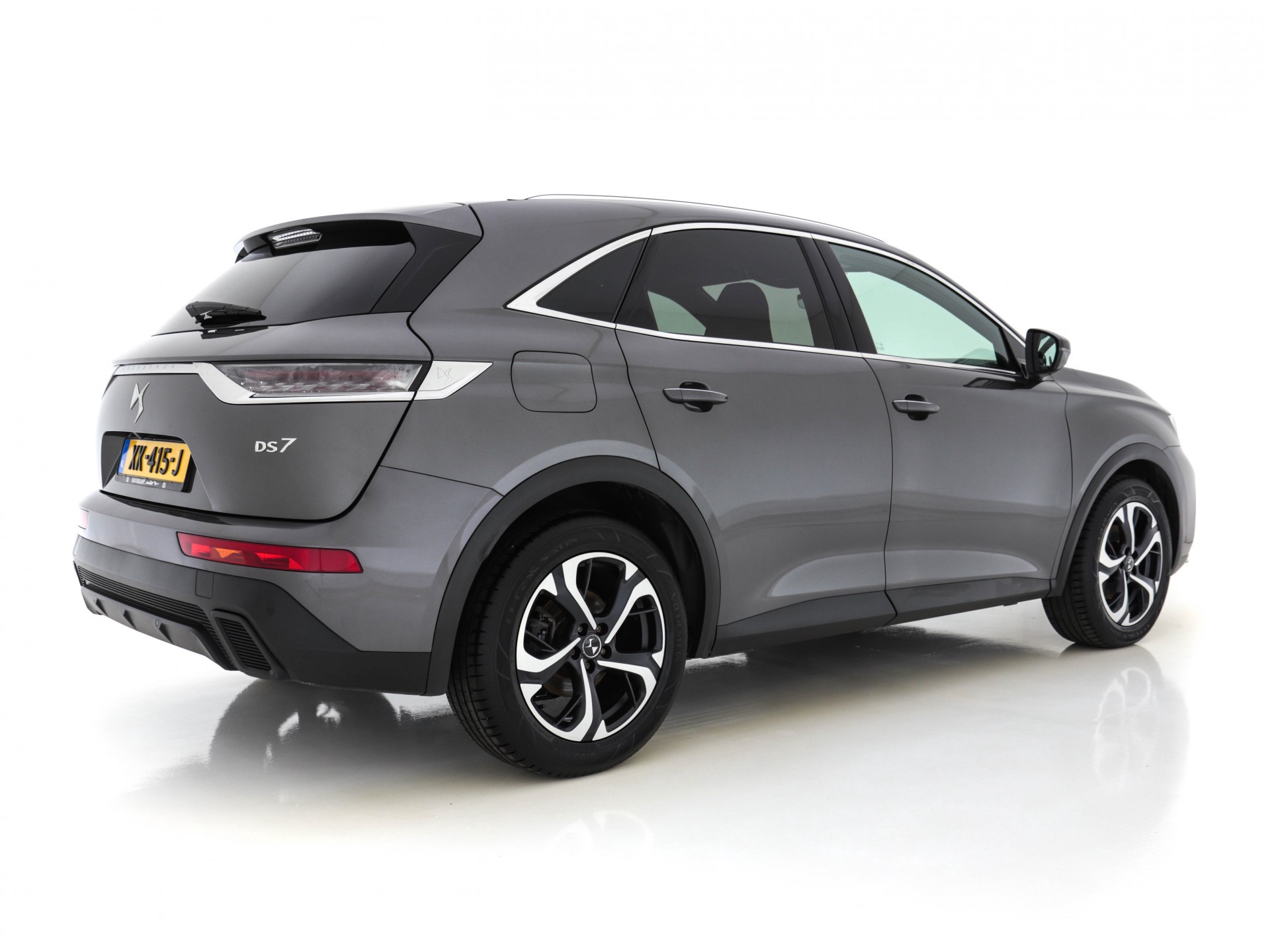 DS 7 Crossback 1.5 BlueHDI So Chic *DIGI-COCKPIT | NAVI-FULLMAP | FULL-LED | MICROFIBRE | CAMERA | KEYLESS | CARPLAY | ADAPT.CRUISE | DAB | HEATED-SEATS | TOWBAR | PDC | SPORT-SEATS | 18"ALU*