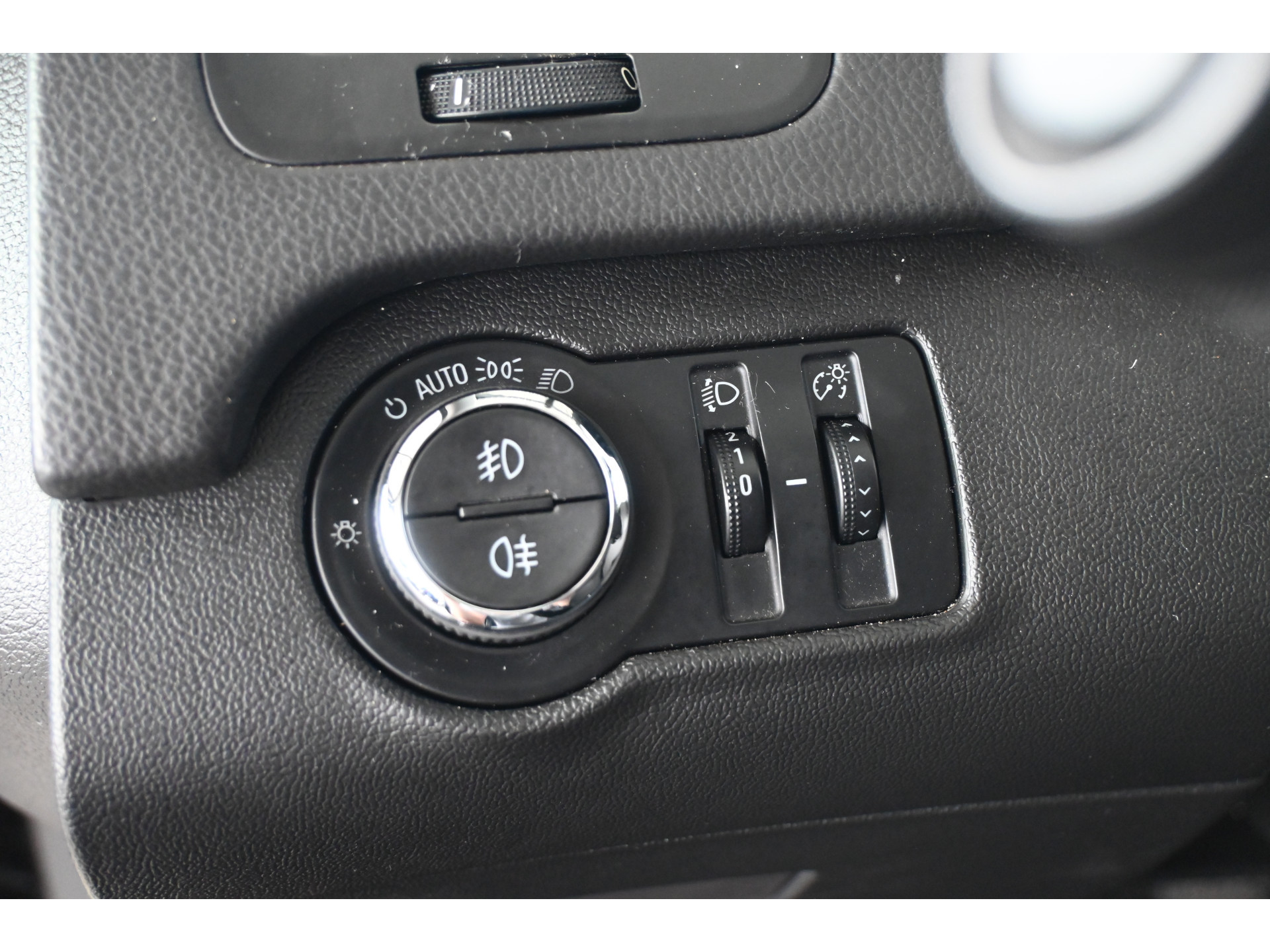 Opel Insignia 2.0 CDTI EcoFLEX Edition Airco Cruise control Trekhaak Navigatie All in Prijs Inruil Mogelijk!
