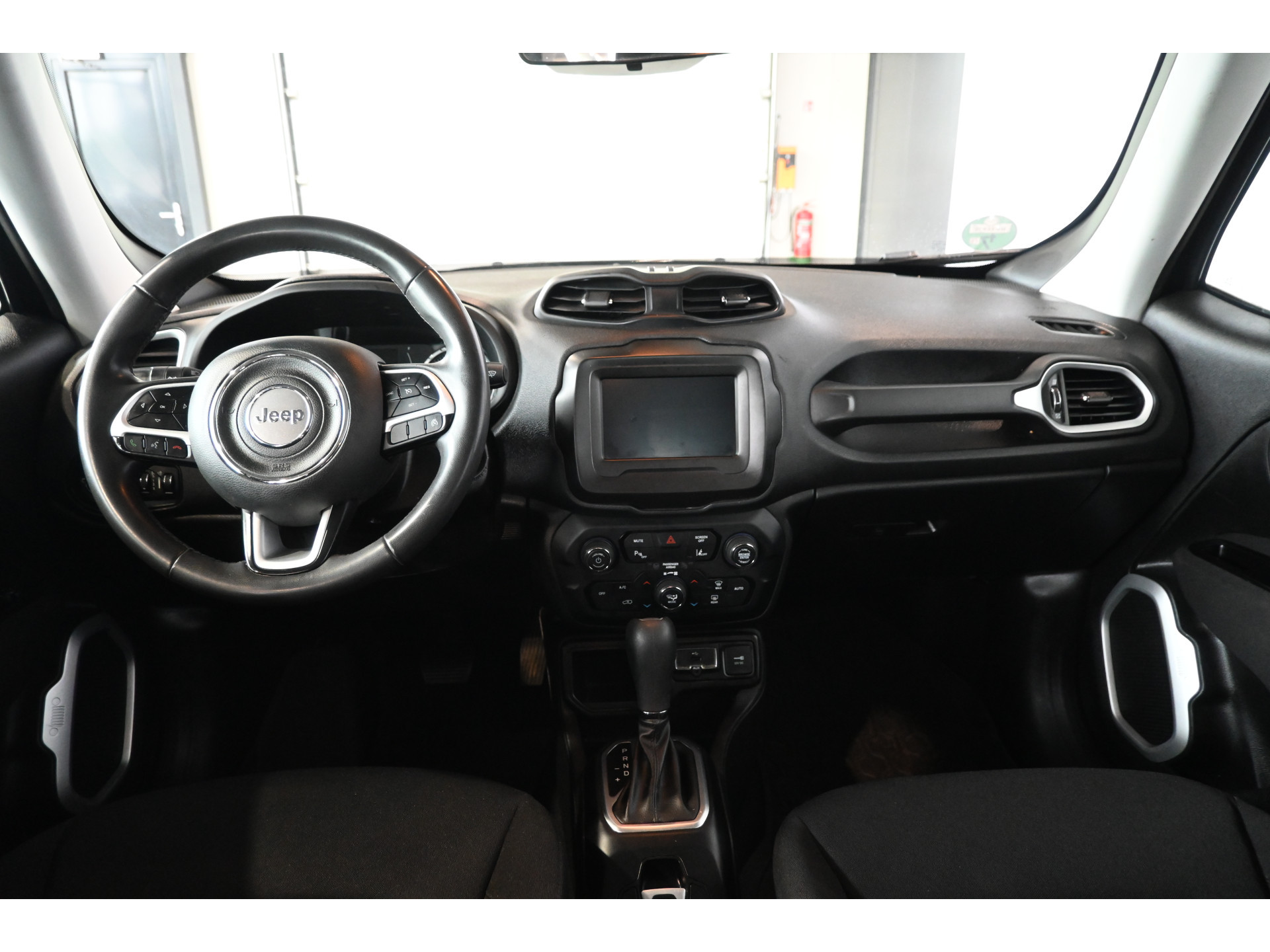 Jeep Renegade 1.3T Limited Automaat Clima Carplay Cruise Control 1e Eigenaar Rijklaarprijs! Inruil Mogelijk!