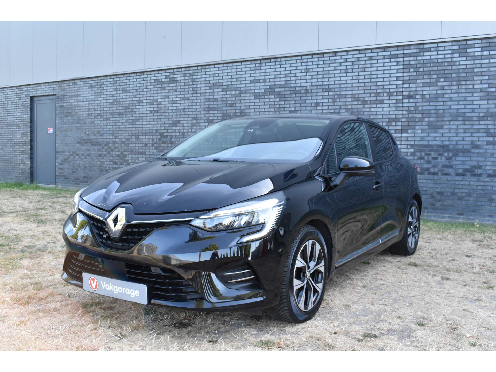 Renault Clio 1.6 E-Tech Hybrid 145 Evolution Hybride Automaat  Navigatie