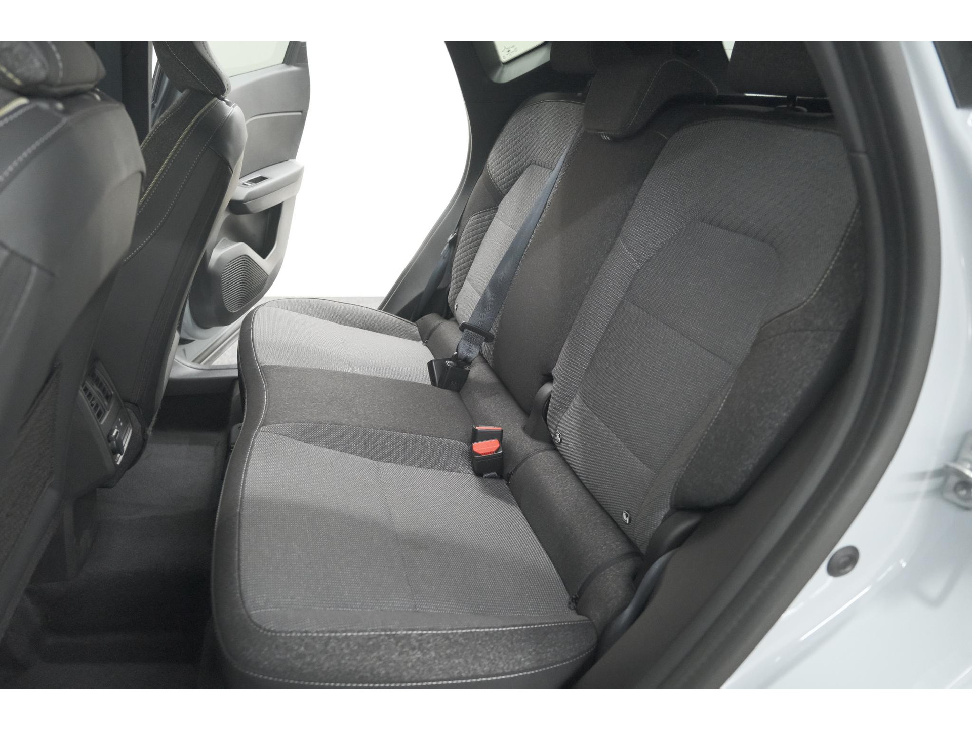 Renault Captur Mild Hybrid 160 EDC Techno | Pack Winter | Camera | Adaptieve Cruise Control | Apple Carplay