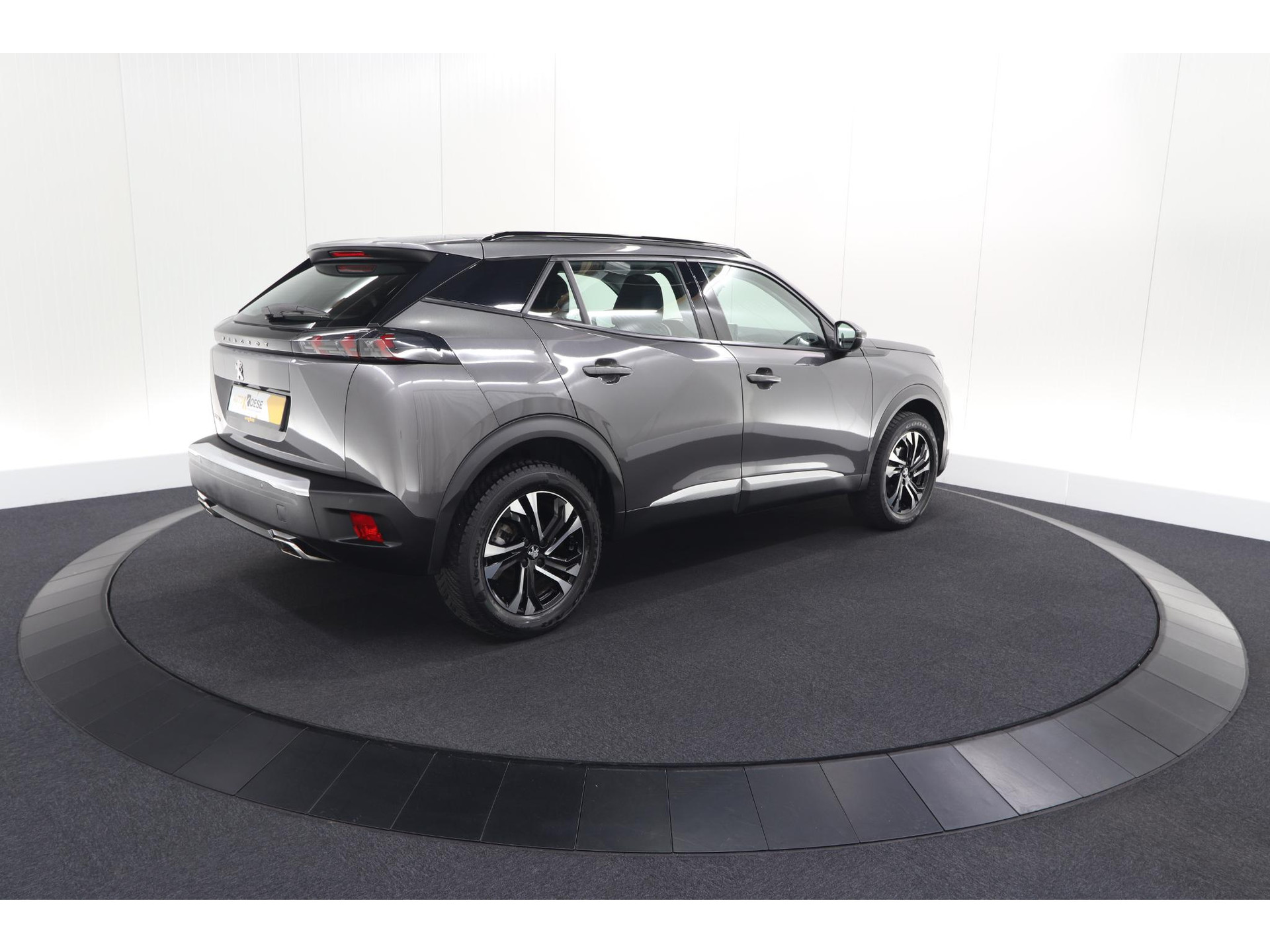 Peugeot 2008 PureTech 130 Allure | Camera | Stoelverwarming | Apple Carplay | Parkeersensoren voor + Achter