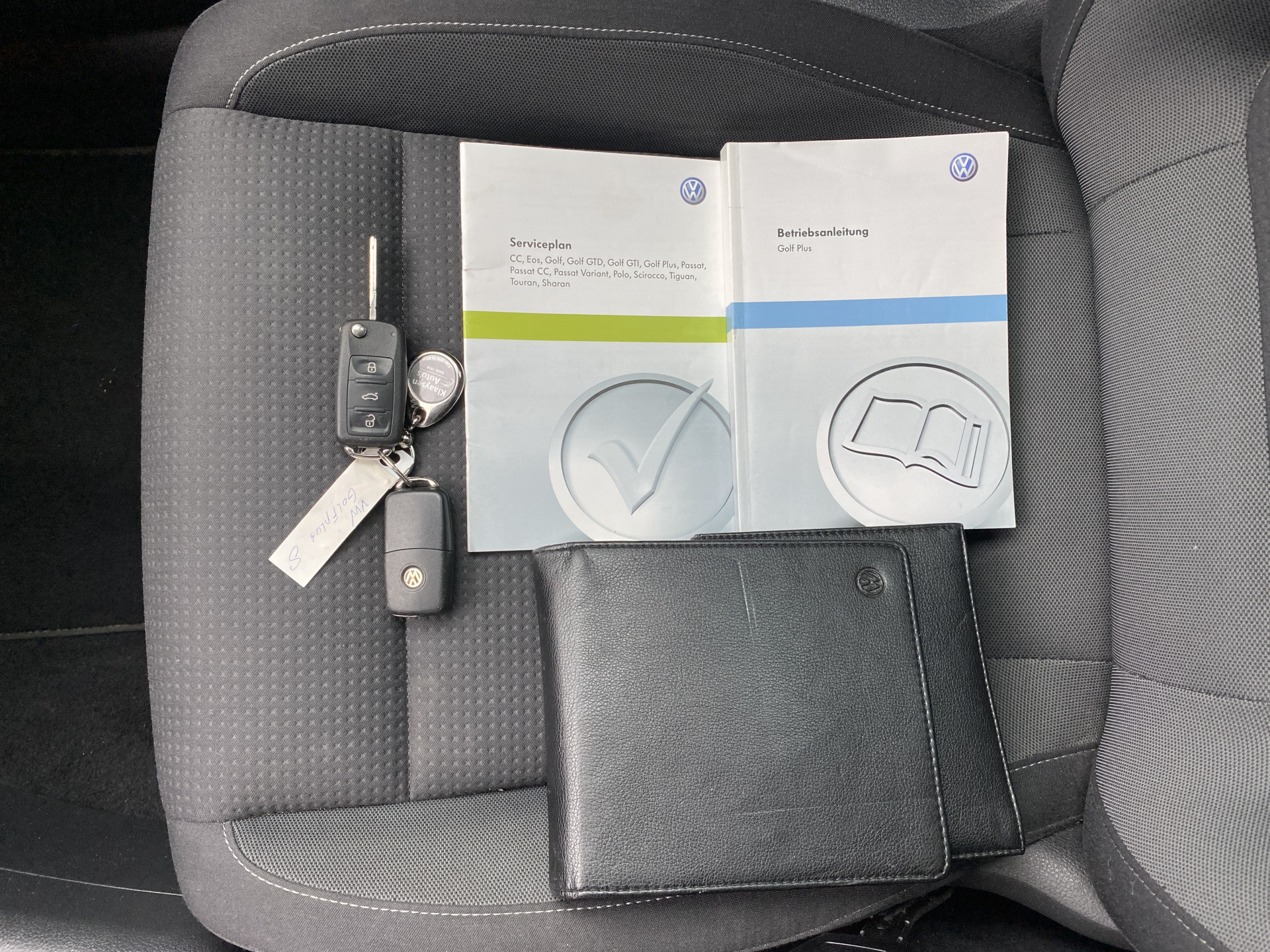 Volkswagen Golf Plus 1.4 TSI 122 pk Team AUT. | navigatie | cruise control | stoelverwarming | trekhaak | all season banden