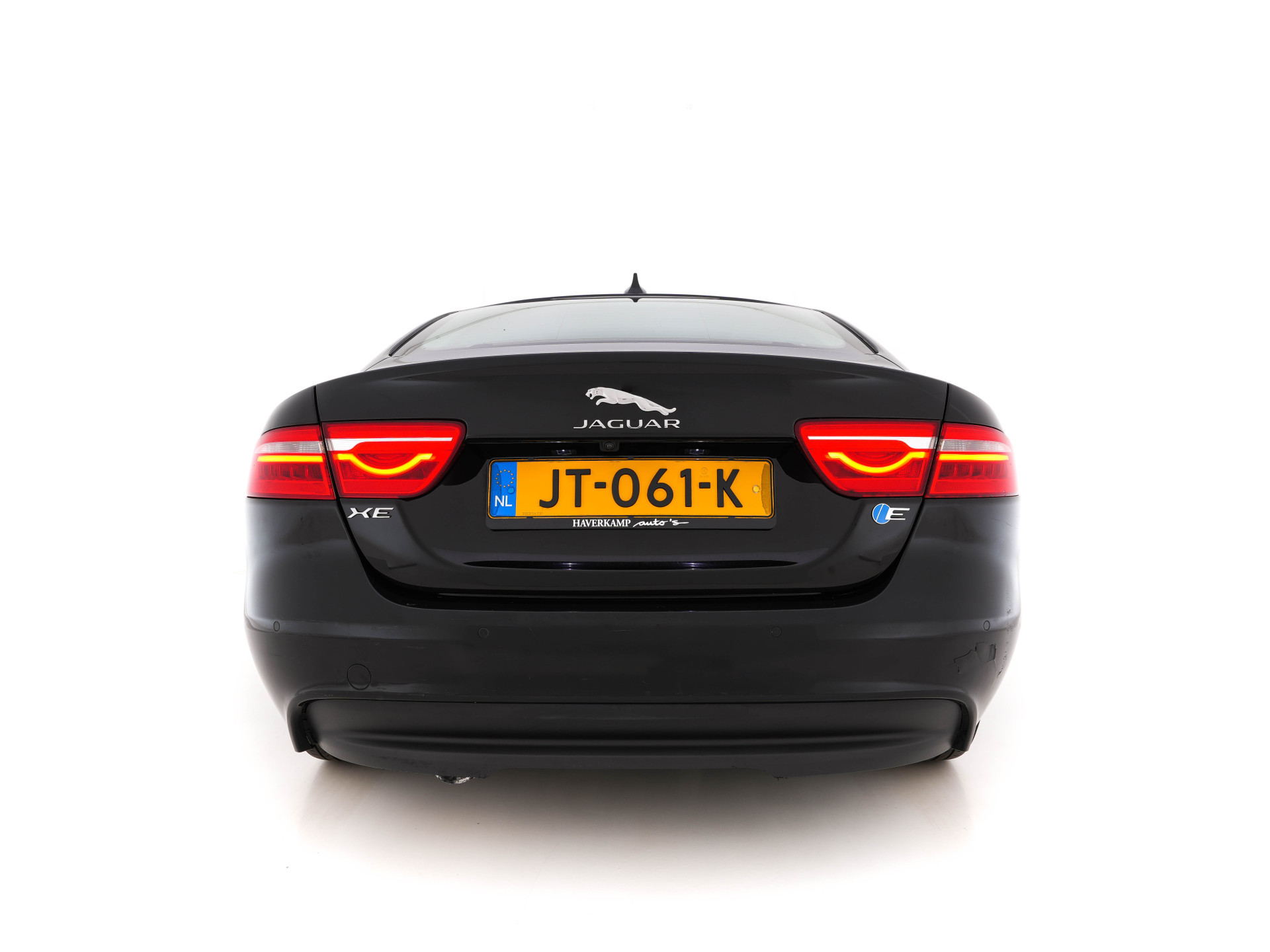 Jaguar XE 2.0 D Pure ( ⚠️ ) Aut. *LEATHER | NAVI-FULLMAP | HEATED-COMFORTSEATS | CAMERA | ECC | SHIFT-PADDLES | LANE-ASSIST | PDC | SHIFT-PADDLES | LANE-ASSIST | JAGUAR-AUDIO | CRUISE | 17''ALU*