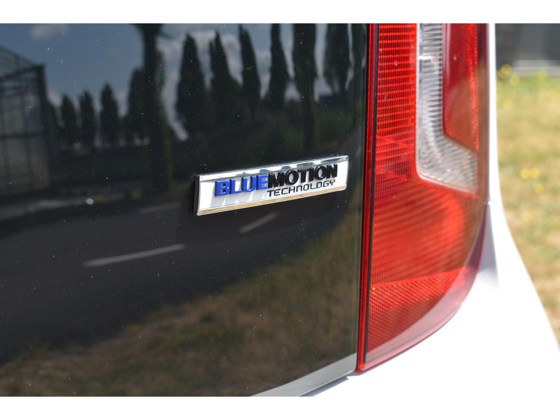 Volkswagen Up! 1.0 high up! BlueMotion Panodak Navigatie Pdc Lage km-stand