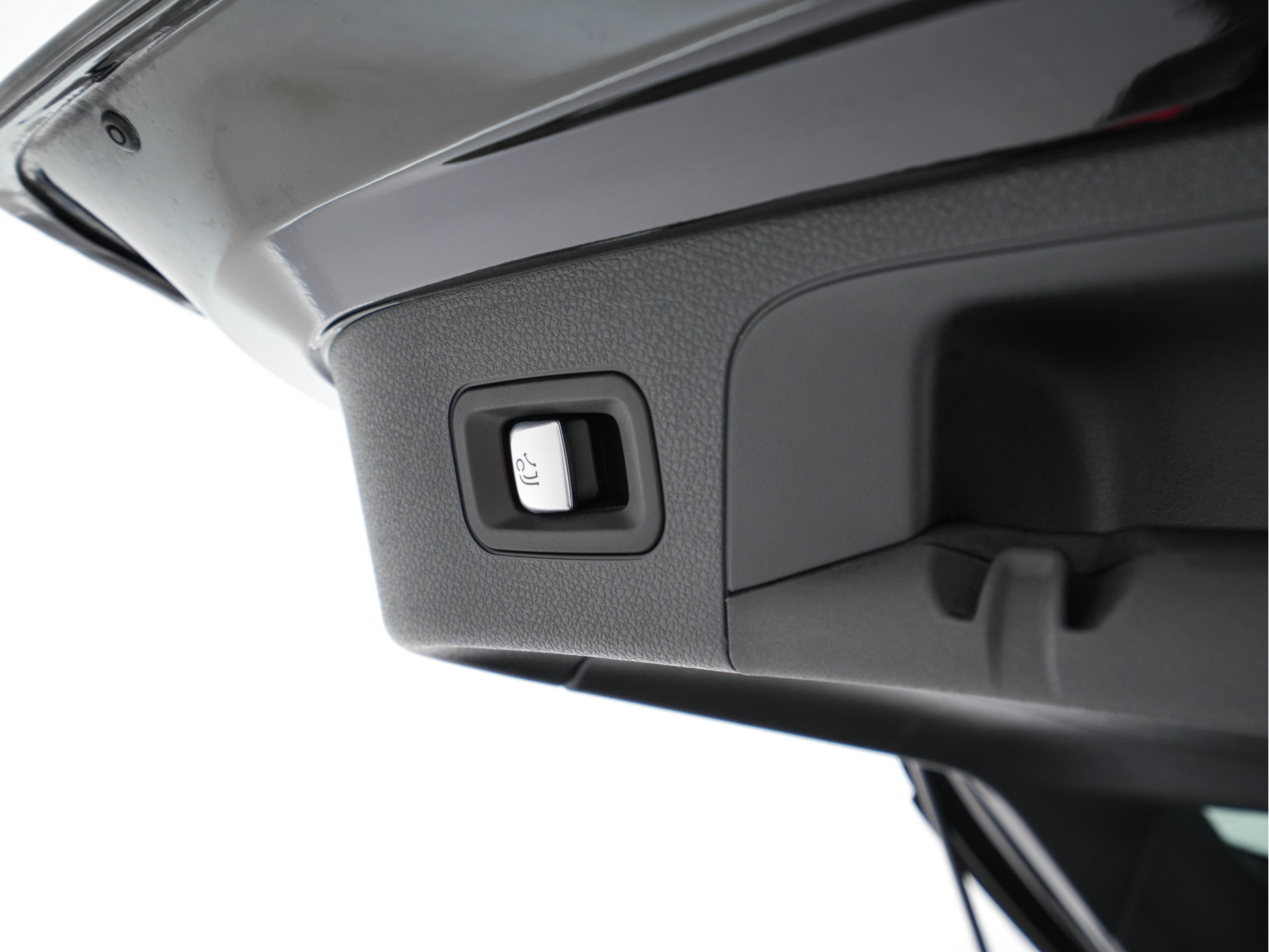 Mercedes-Benz EQC 400 4MATIC Business Solution 80 kWh {SOH-93%} (INCL-BTW) Aut *PANO | LEATHER | DIGI-WIDESCREEN | MEMORY-PACK | TOPVIEW | KEYLESS | HEATED-SPORTSEATS | DAB+ | PRIVACY-GLASS | TOWBAR | AMBIENTLIGHT | SHIFTPADDLES | 19' ALU*