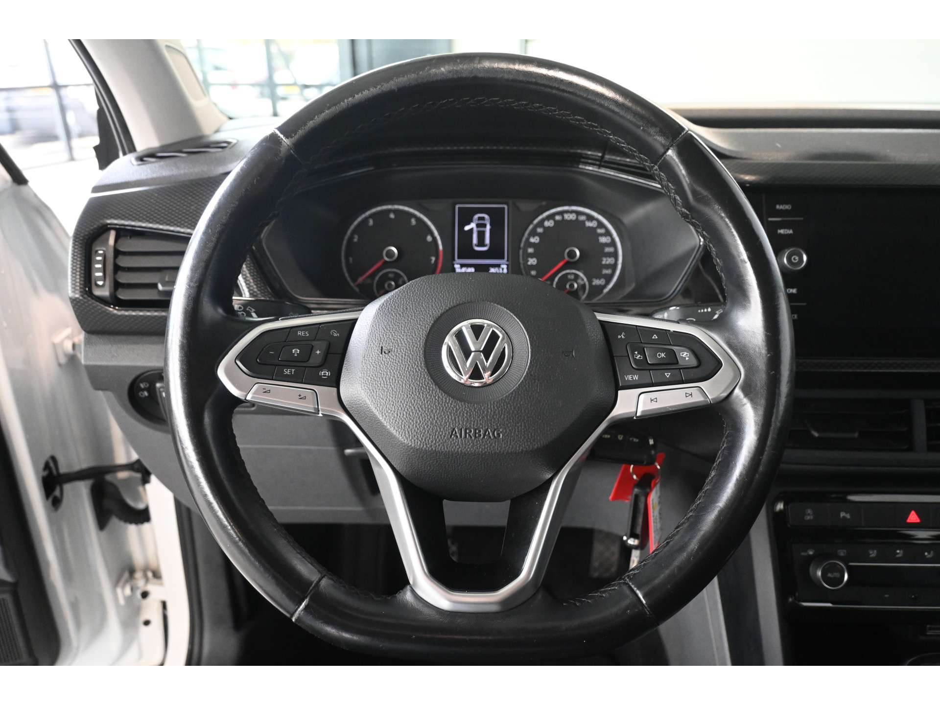 Volkswagen T-Cross 1.0 TSI Life Clima Cruise Control Navigatie Carplay Camera Rijklaarprijs Inruil Mogelijk!