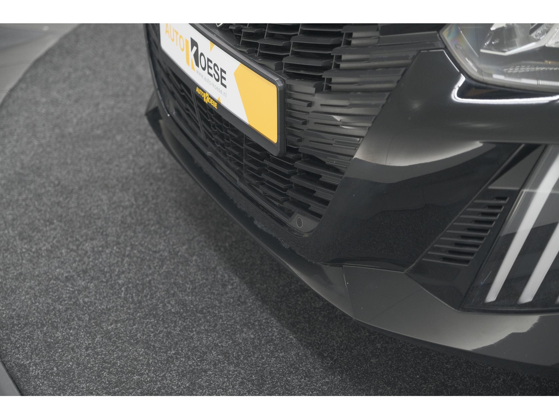 Peugeot 208 PureTech 100 Allure | Parkeersensoren | Navigatie | Apple Carplay