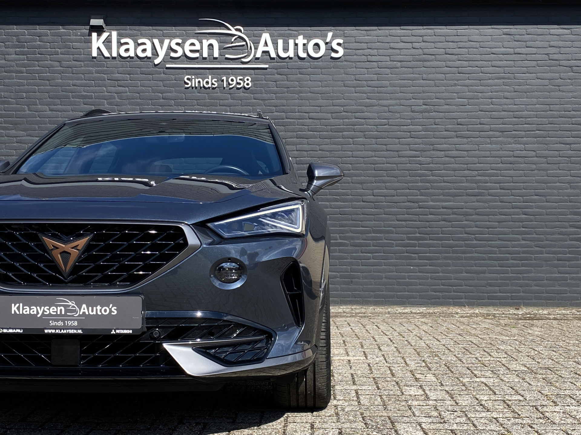 CUPRA Formentor 1.4 e-Hybrid Business 204 pk AUT. | 1e eigenaar | dealer onderh. | SOH 97% | navigatie | memory stoel | camera | stoel/stuurvw.