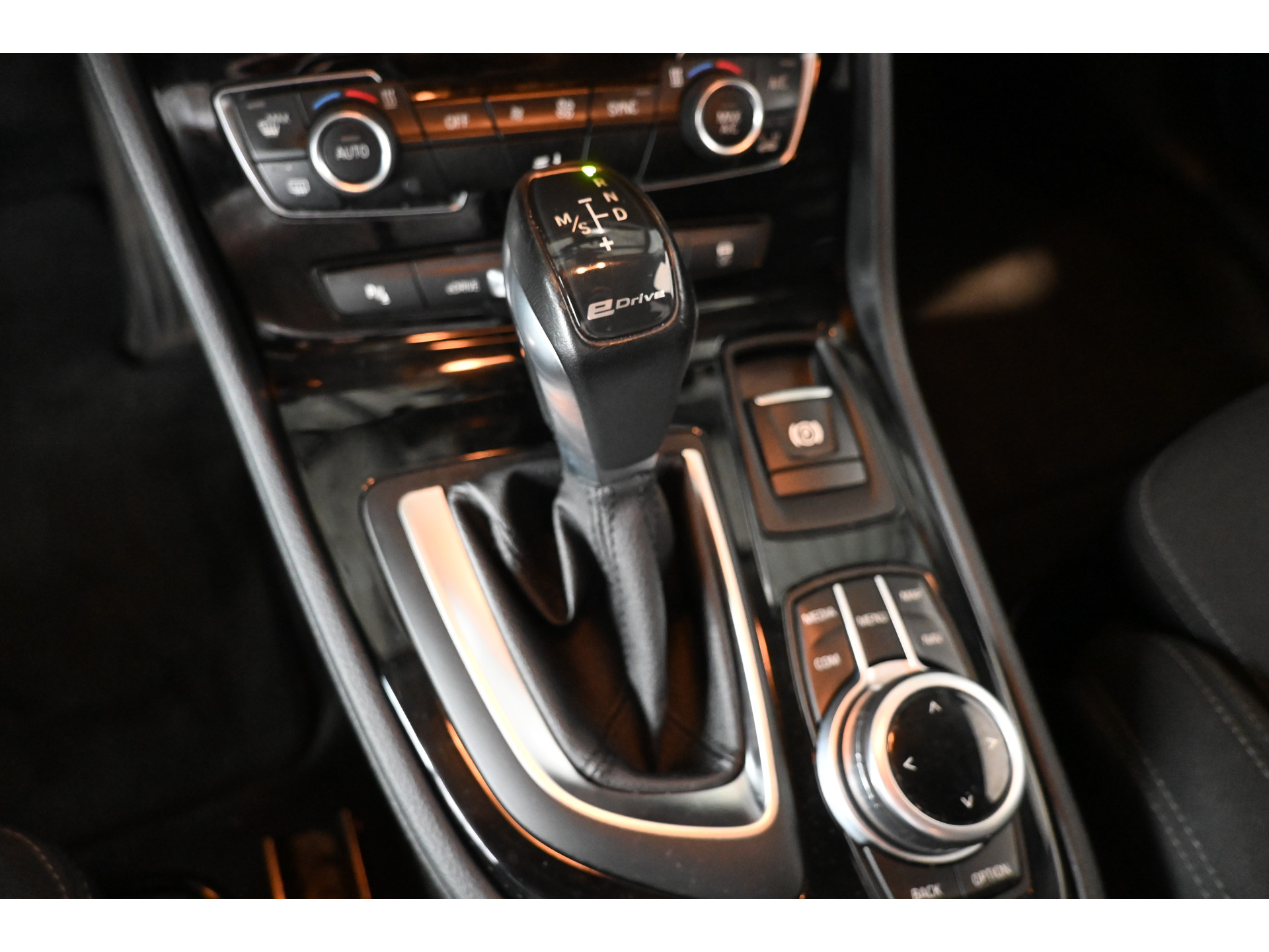 BMW 2-serie Active Tourer 225xe iPerformance Executive Automaat Navigatie Goed Onderhouden! Inruil Mogelijk!
