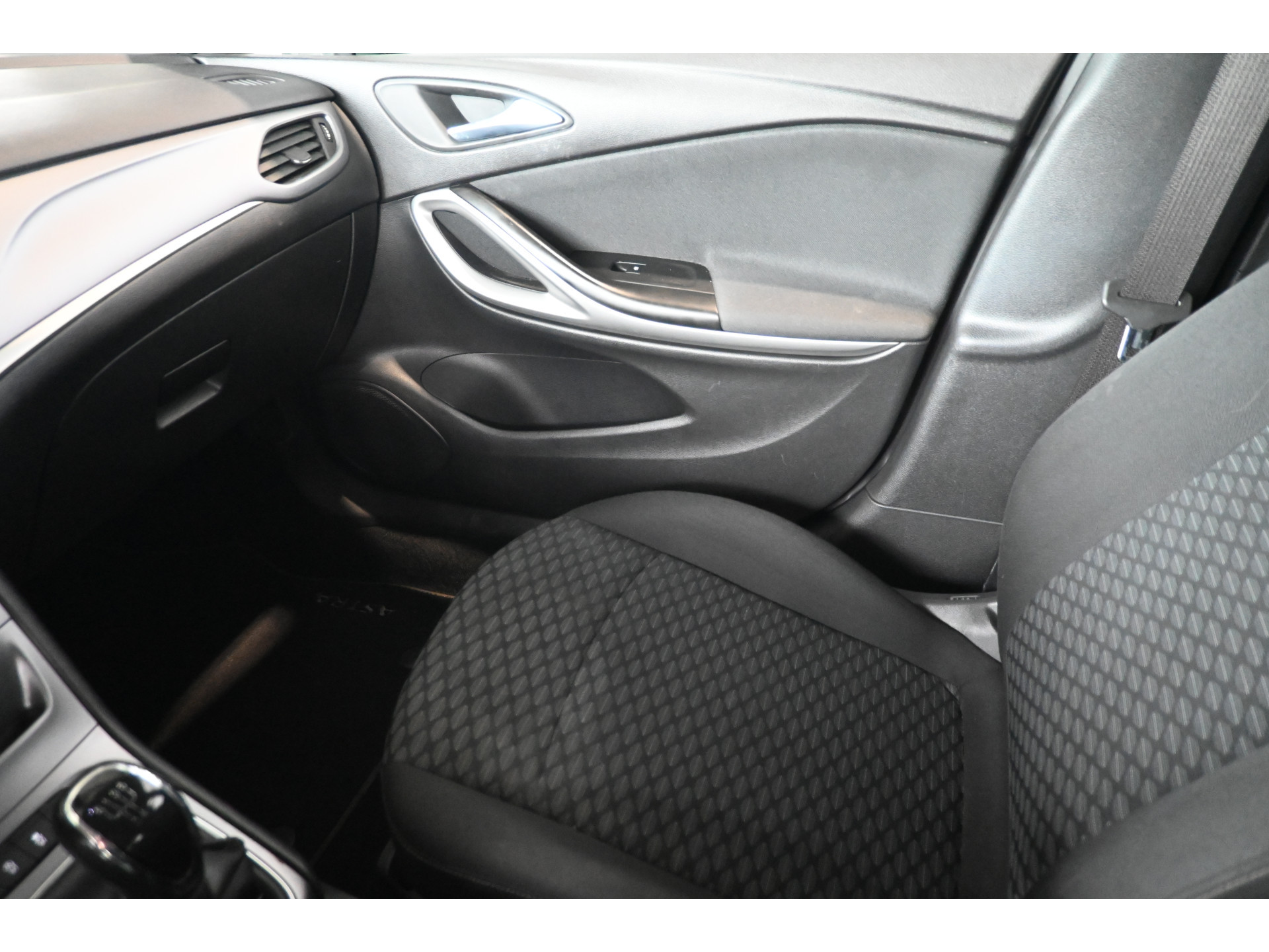 Opel Astra Sports Tourer 1.0 Online Edition Clima Navigatie Cruise Control Rijklaarprijs Inruil Mogelijk!