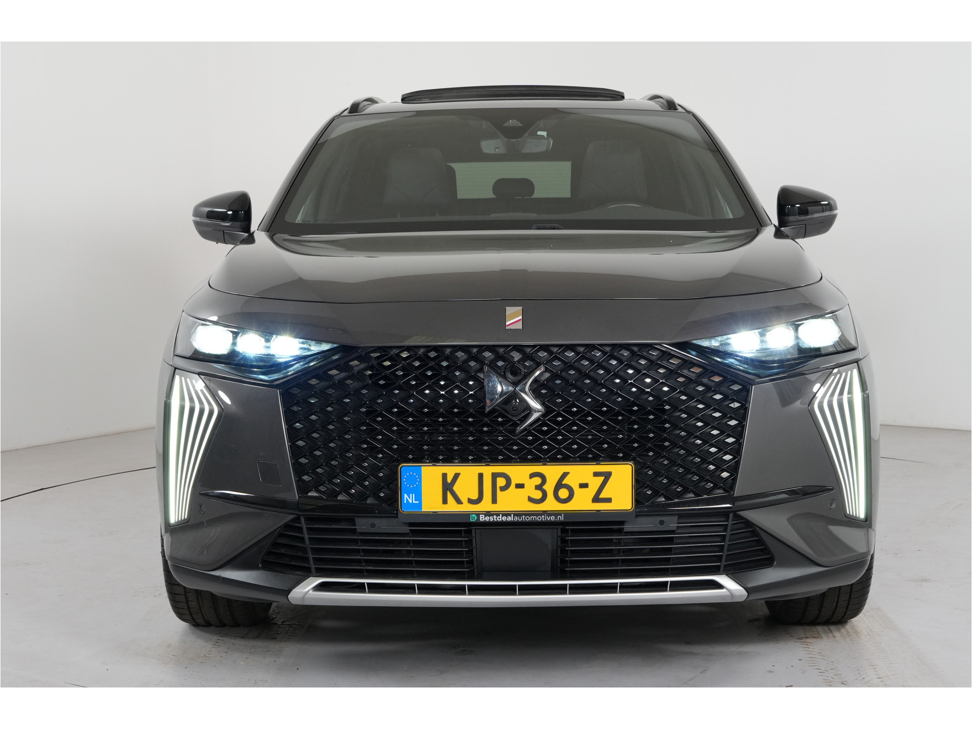 DS 7 E-Tense 4x4 Opéra 360 pk PHEV | SOH 93.5% | Pano | Massage | Nachtzicht | Focal | 360° Cam | Nappa |