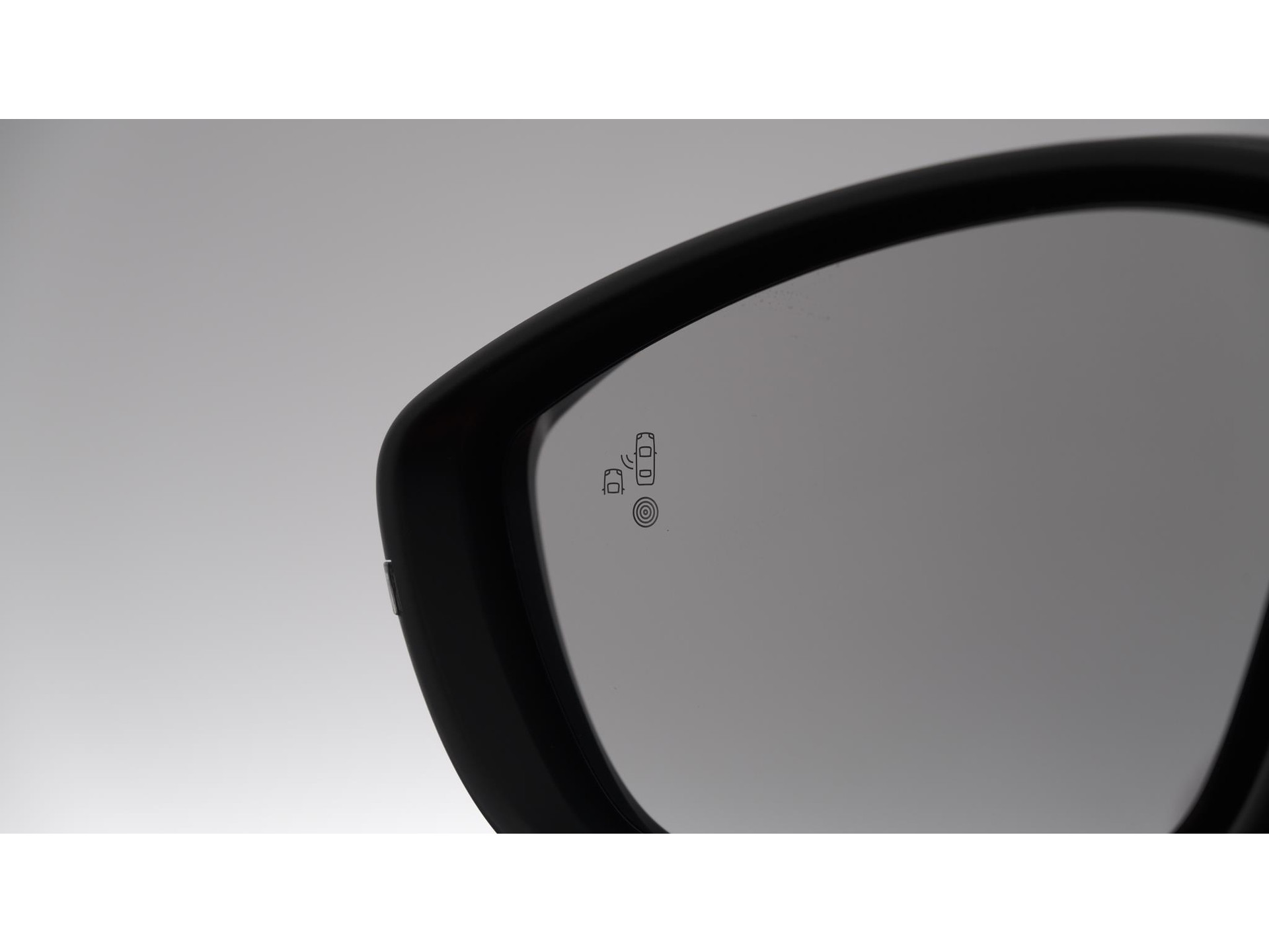 Peugeot 2008 PureTech 130 GT | Camera | Dodehoekdetectie | Navigatie | Parkeersensoren | Stoelverwarming