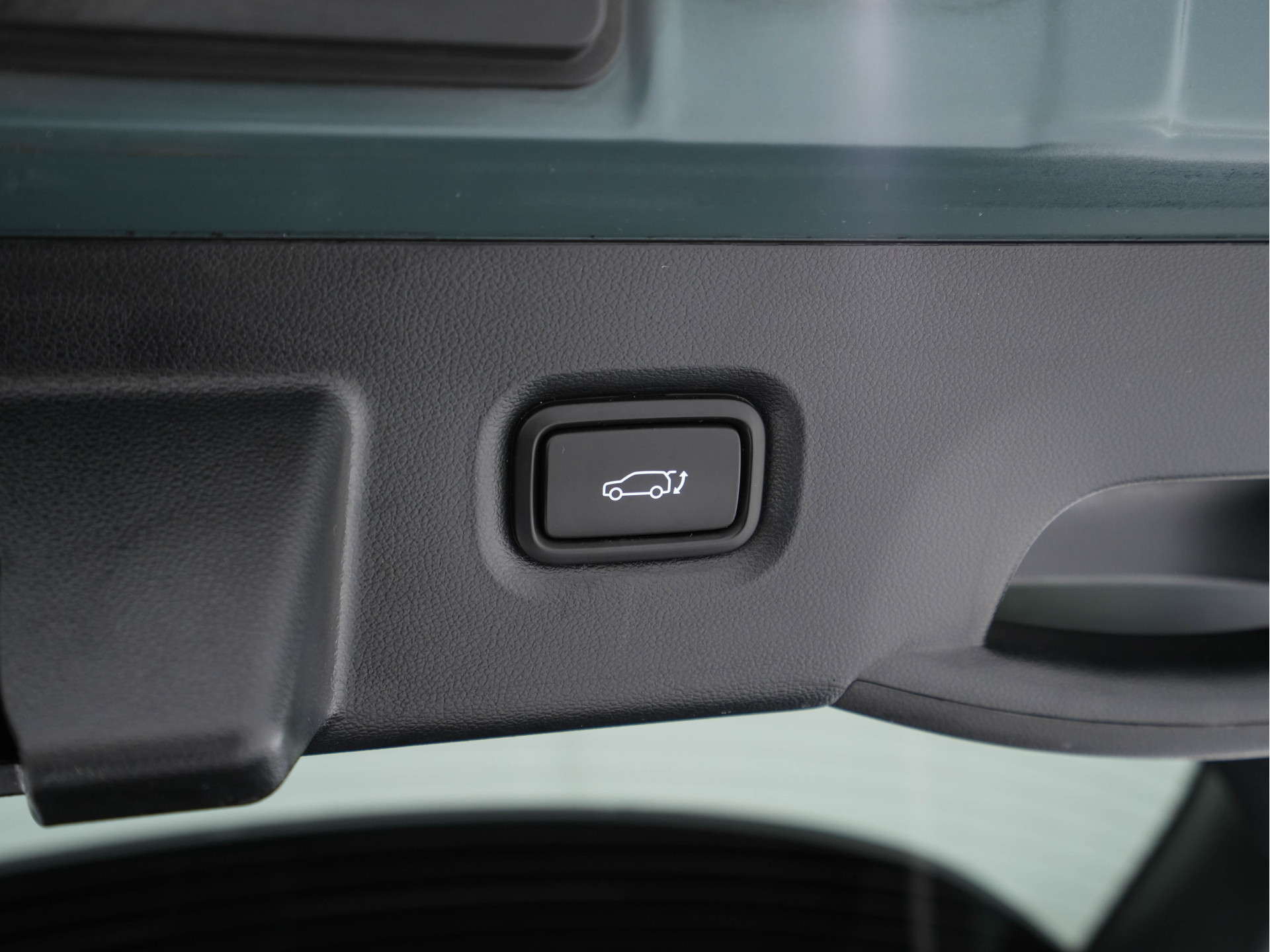 Hyundai IONIQ 5 Connect+ AWD 77.4 kWh [3-FASE]  { SOH-92% } (INCL-BTW) Aut.* HEATPUMP | LEATHER | BOSE-AUDIO | FULL-LED | DIGI-COCKPIT | AMBIENT-LIGHT | DAB | SHIFT-PADDLES | HEAD-UP | NAVI-FULLMAP | KEYLESS | CAMERA | HEATED-COMFORTSEATS | ...