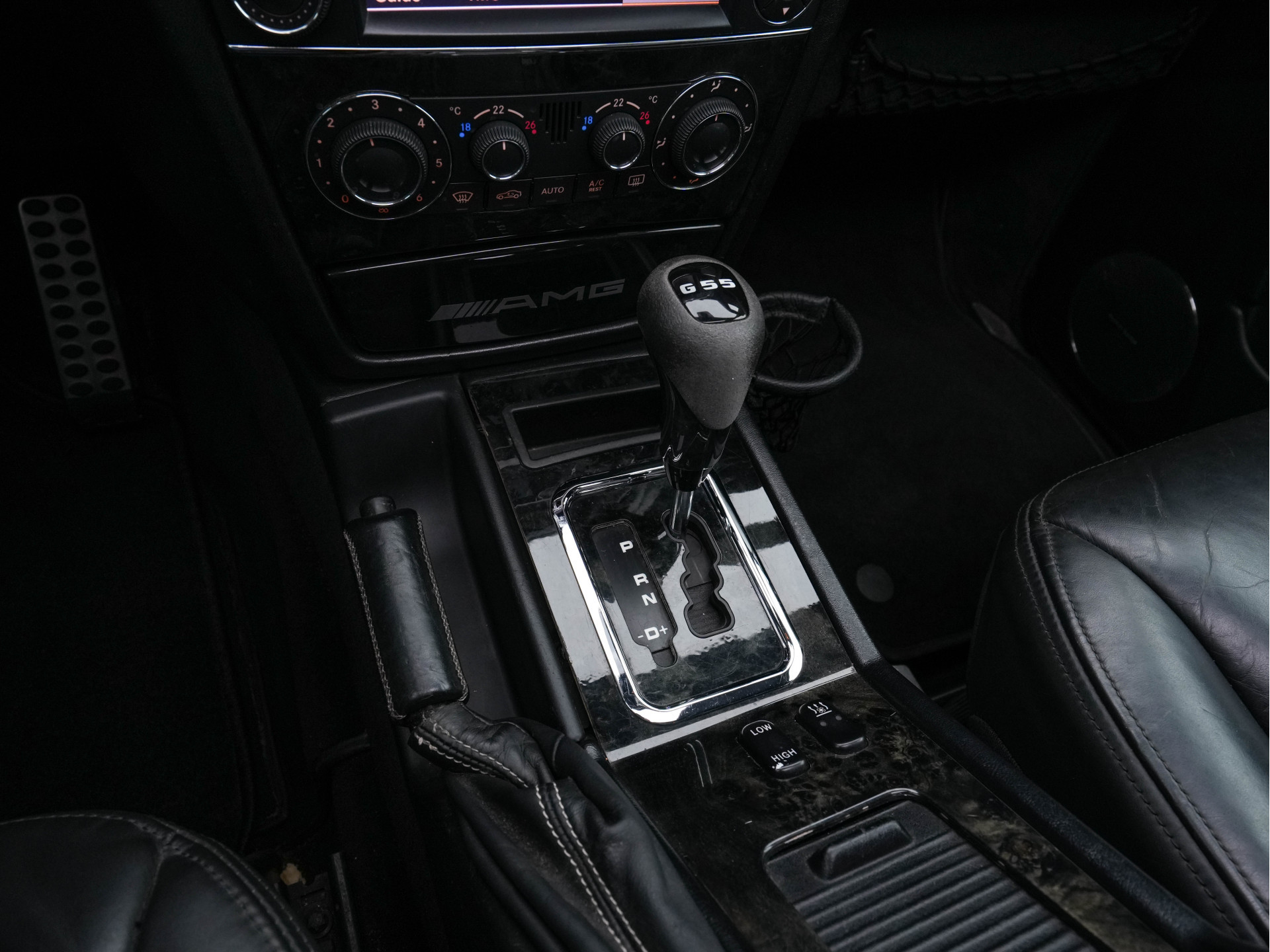 Mercedes-Benz G-klasse AMG 55 Kompressor Lang AMG Aut. *PANO | LUXURY-DESIGNO-LEATHER | XENON | HARMAN/KARDON | MEMORY-PACK | CAMERA | NAVI-FULLMAP | HEATED-COMFORTSEATS | PIRVACY-GLASS | 20''ALU | TOWBAR*