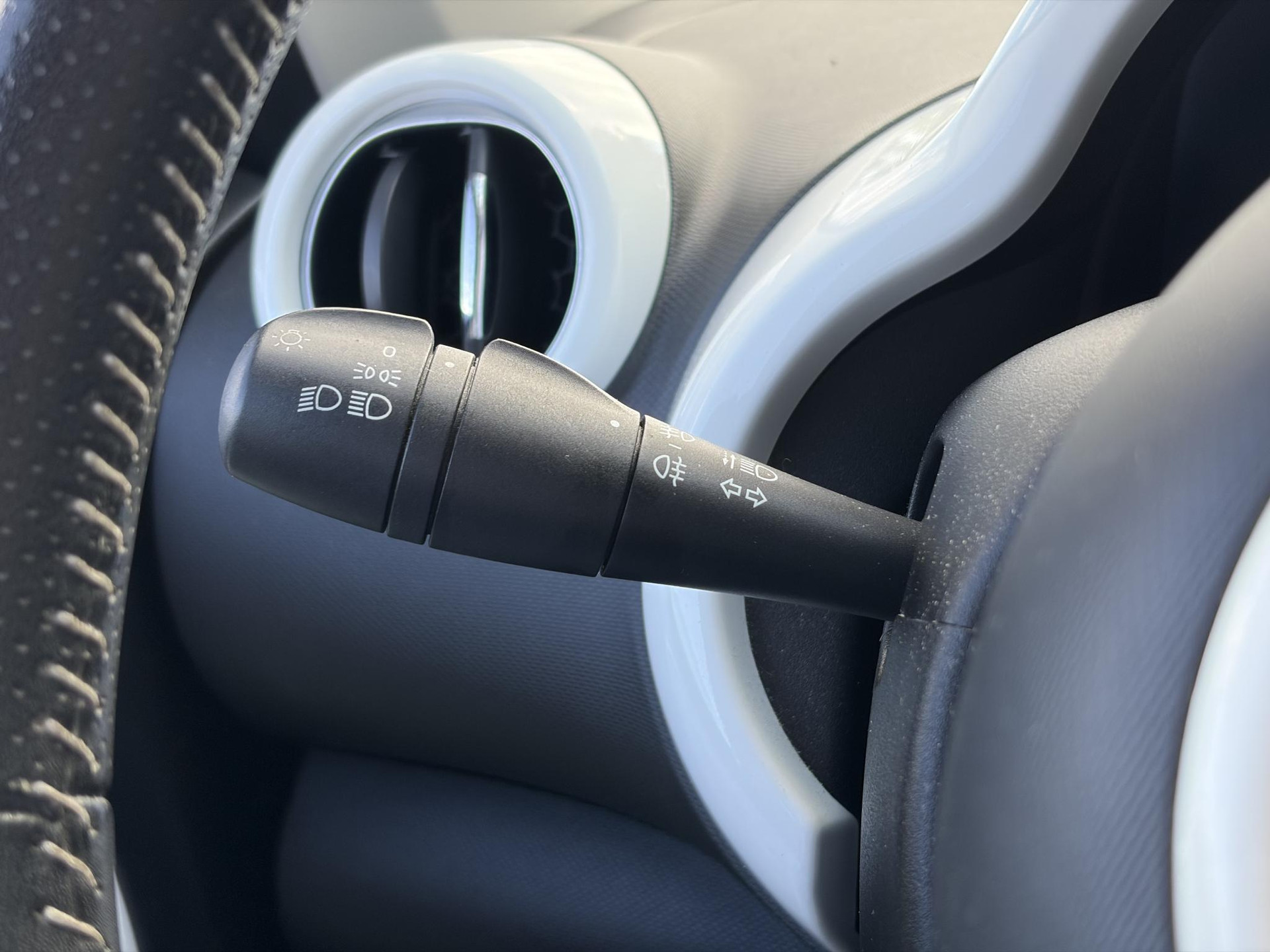Renault Twingo 1.0 SCe Dynamique Dealer Onderhouden l Airco l Cruise l Recent beurt gehad l Lm velgen l Weinig Km l N.A.P l Apk tot 05-2027