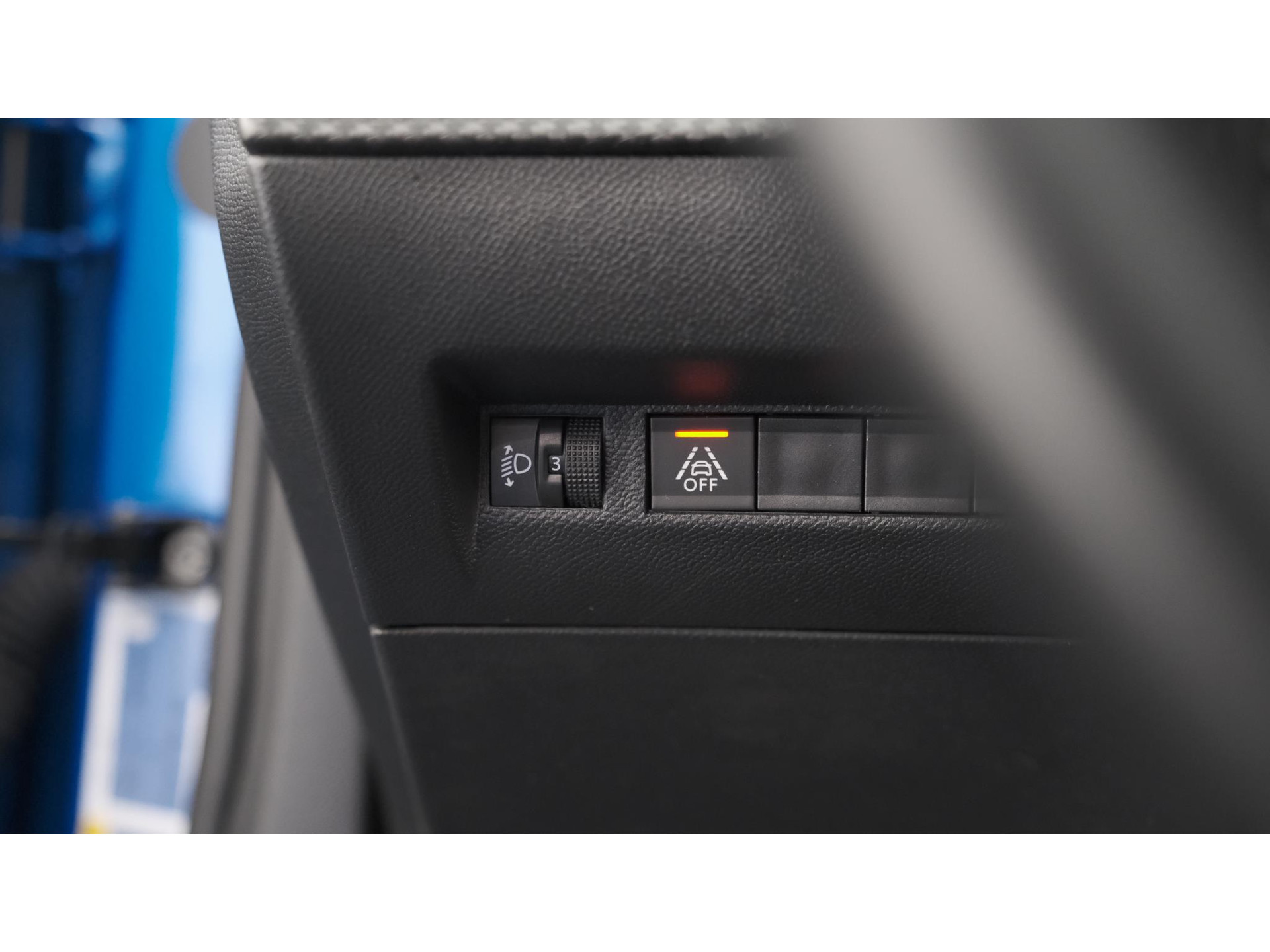 Peugeot 2008 PureTech 130 Allure | Trekhaak | Camera | Apple Carplay | Stoelverwarming | Parkeersensoren