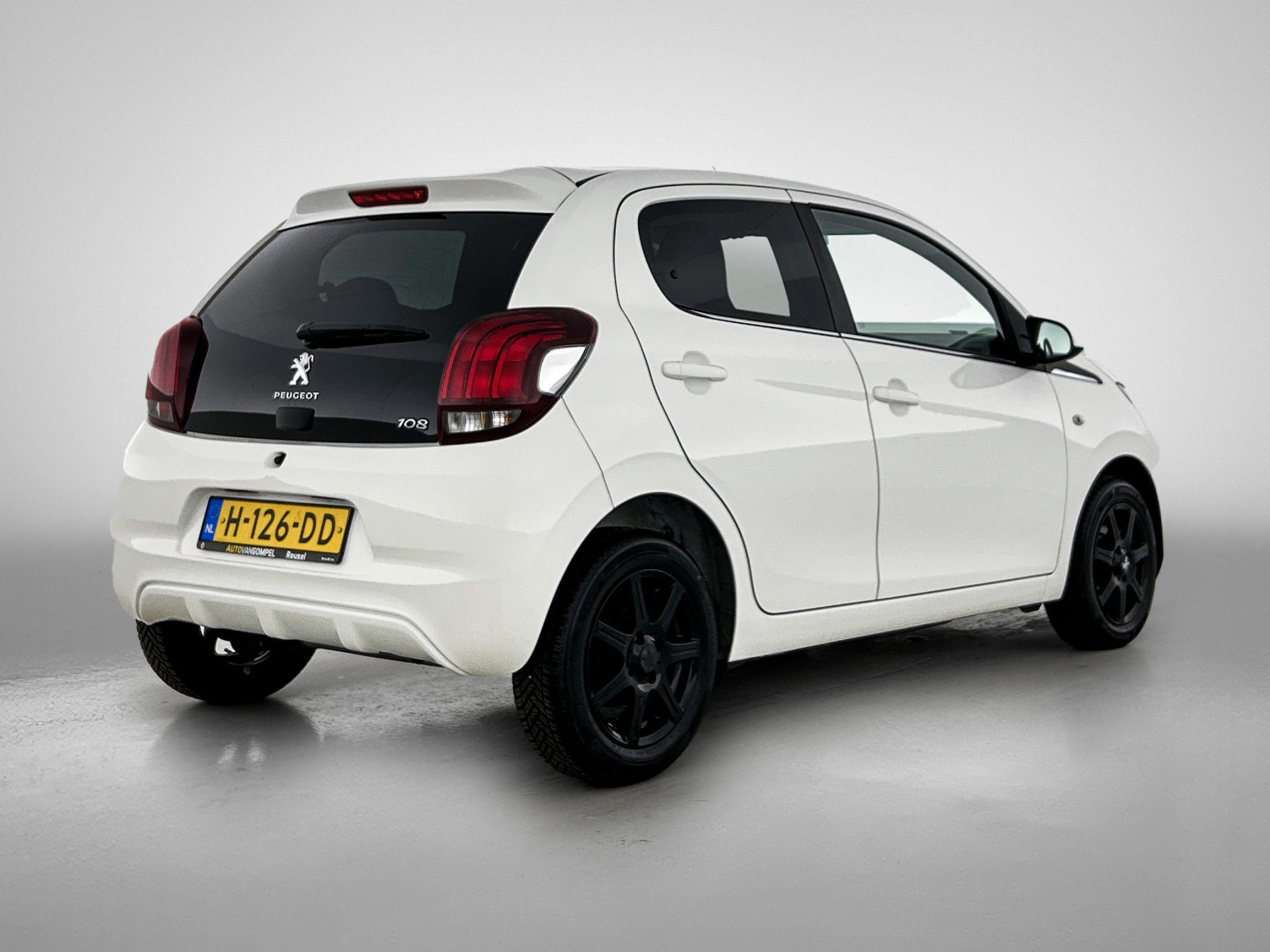 Peugeot 108 1.0 e-VTi Active | LM VELGEN | DEALER ONDERHOUDEN | ELEKTR. SPIEGELS + RAMEN | AIRCO | BLUETOOTH