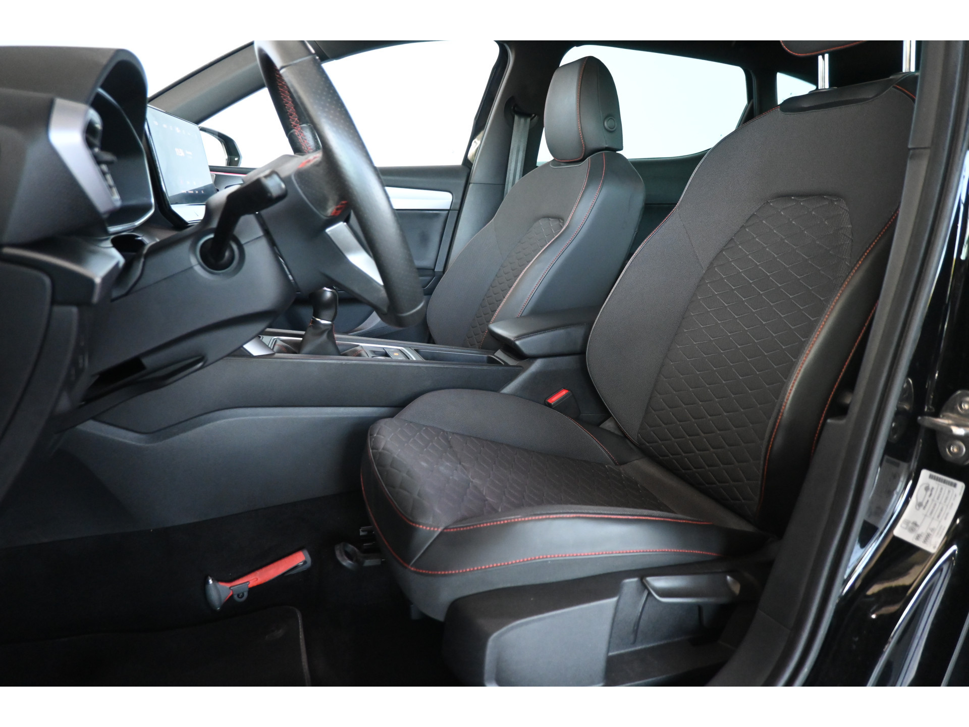 SEAT Leon 1.5 TSI FR Launch Edition Clima Navigatie Carplay Virtual LED Rijklaarprijs! Inruil Mogelijk!
