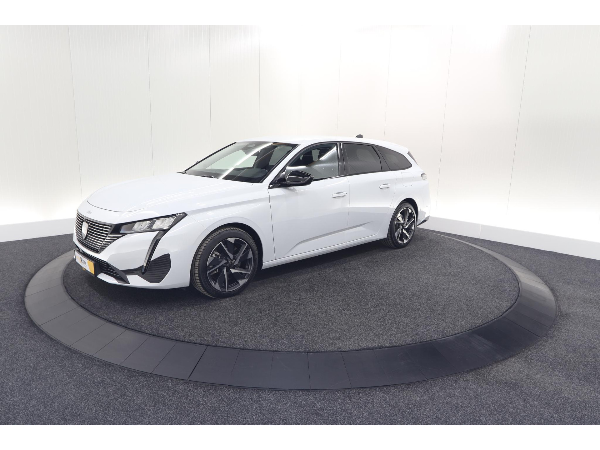 Peugeot 308 SW 1.6 Plug-in Hybrid 180 Allure | Perfecte Staat | 360 Camera | Adaptieve Cruise Control | Navigatie | Apple Carplay