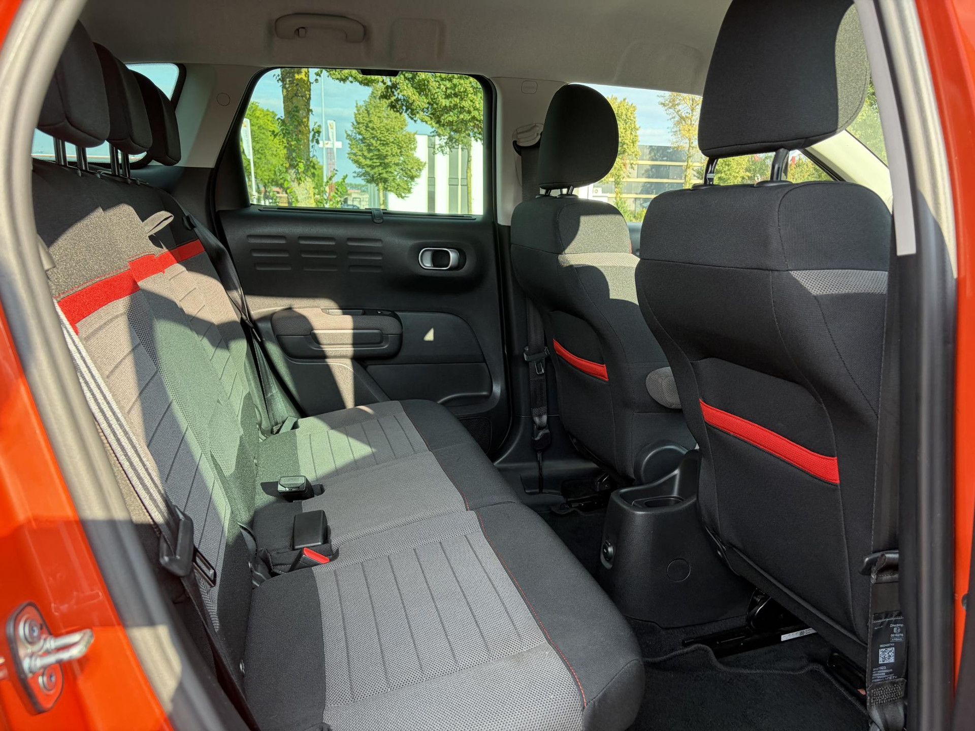 Citroen C3 Aircross 1.2 PureTech S&S Feel ✓2e Eigenaar✓Trekhaak✓110pk✓Clima✓Cruise✓Lm velgen✓Pdc V+A✓N.A.P✓Rijstrooksensor✓Apk tot 08-2027