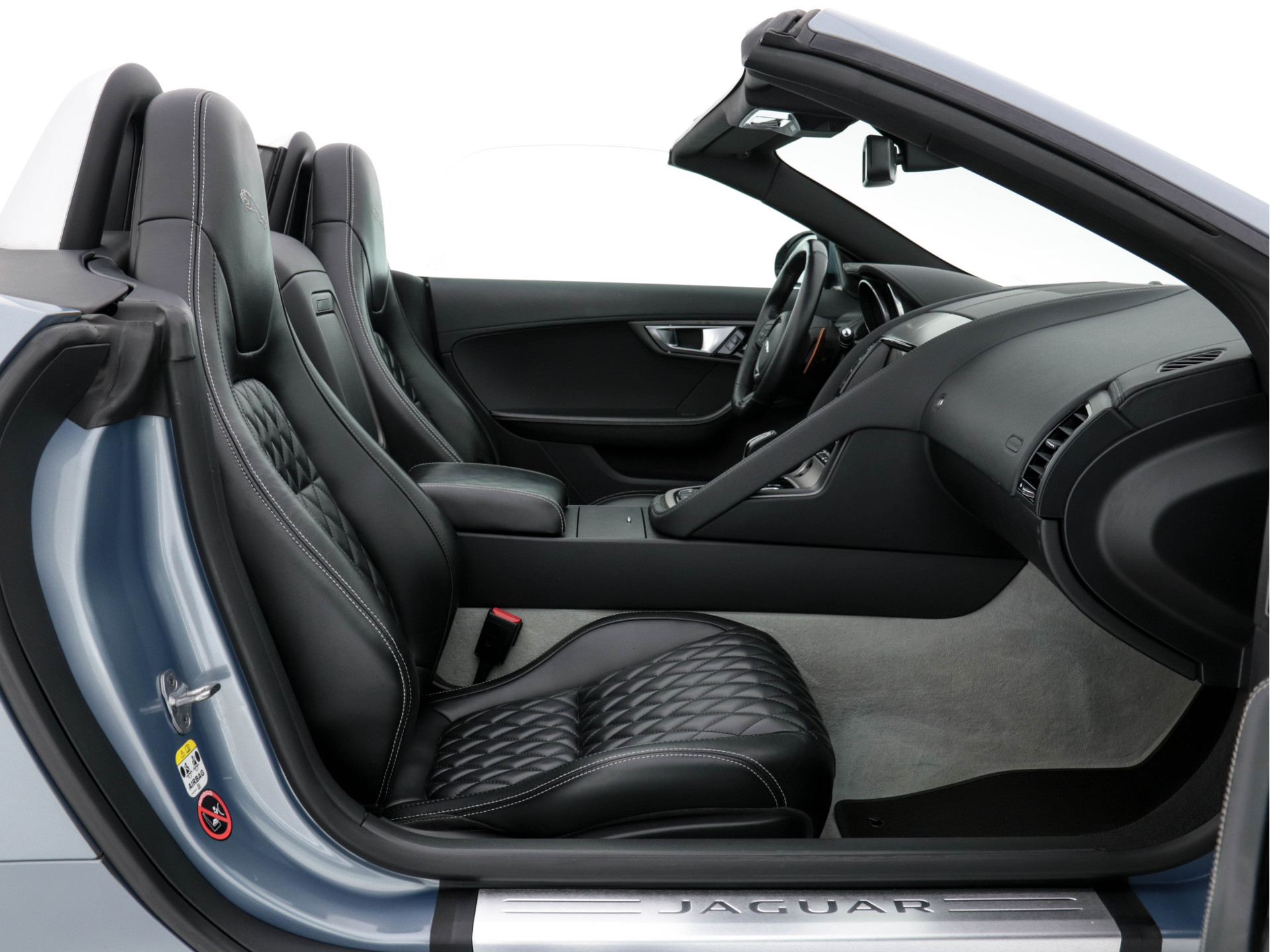 Jaguar F-TYPE 3.0 V6 Convertible Aut. *LEATHER | BI-XENON | NAVI-FULLMAP | CAMERA | MEMORY-PACK | KEYLESS | DAB | SHIFT-PADDLES | ECC | HEATED-SPORTSEATS | PDC | AIRSCARF | CRUISE | 19"ALU*