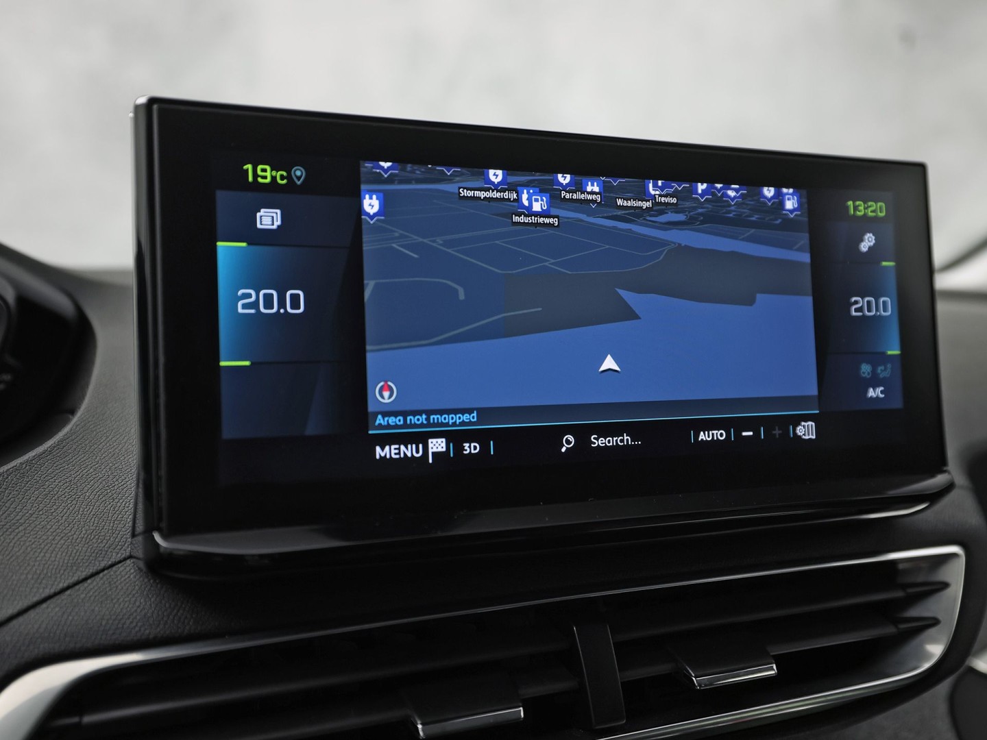 Peugeot 3008 1.6 HYbrid 225 Allure Blacksport 225Pk Automaat (APPLE CARPLAY, SOH 94,7%, BLACK PACK, GROOT NAVI, 360 CAMERA, SPORTSTOELEN, KEYLESS, LANE ASSIST, NIEUWE APK, NIEUWSTAAT)