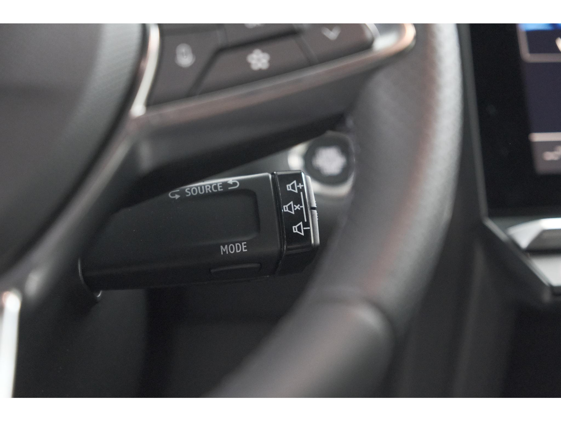 Renault Captur 1.8 E-Tech full hybrid 160 techno | Camera | Adaptieve Cruise Control | Navigatie