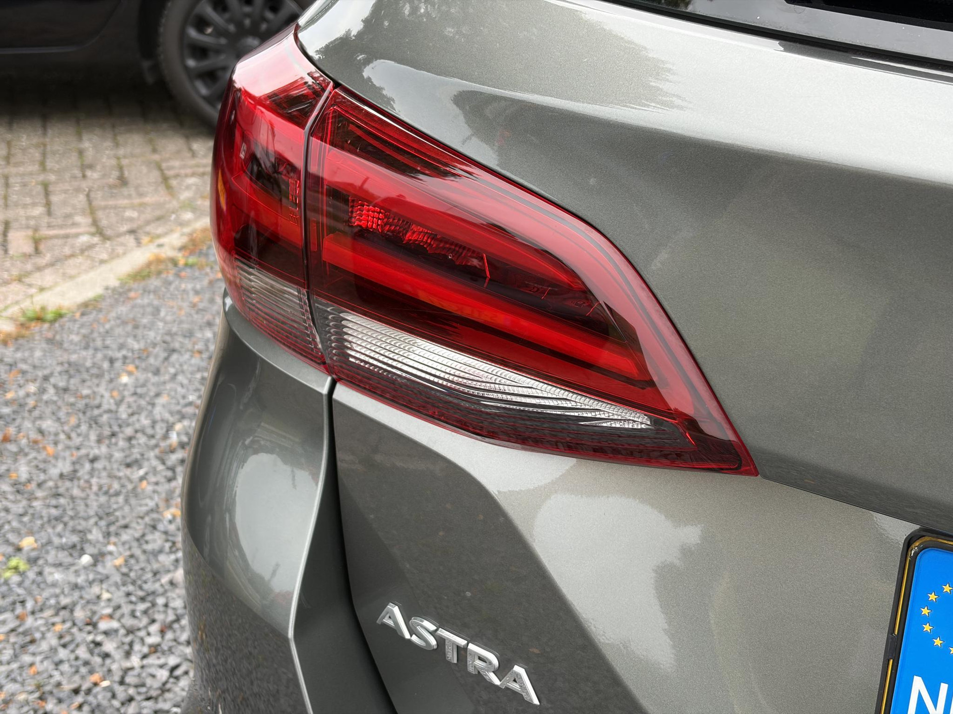 Opel Astra Sports Tourer 1.2 Elegance ✓131pk✓2e Eigenaar✓Camera✓Carplay✓6 Bak✓Stoelverw✓Stuurverw✓Pdc V+A✓Recent beurt gehad✓Clima✓Cruise✓Halfleder✓Keyless✓N.A.P✓Lm velgen✓Rijstrooksensor✓Apk tot 09-2028