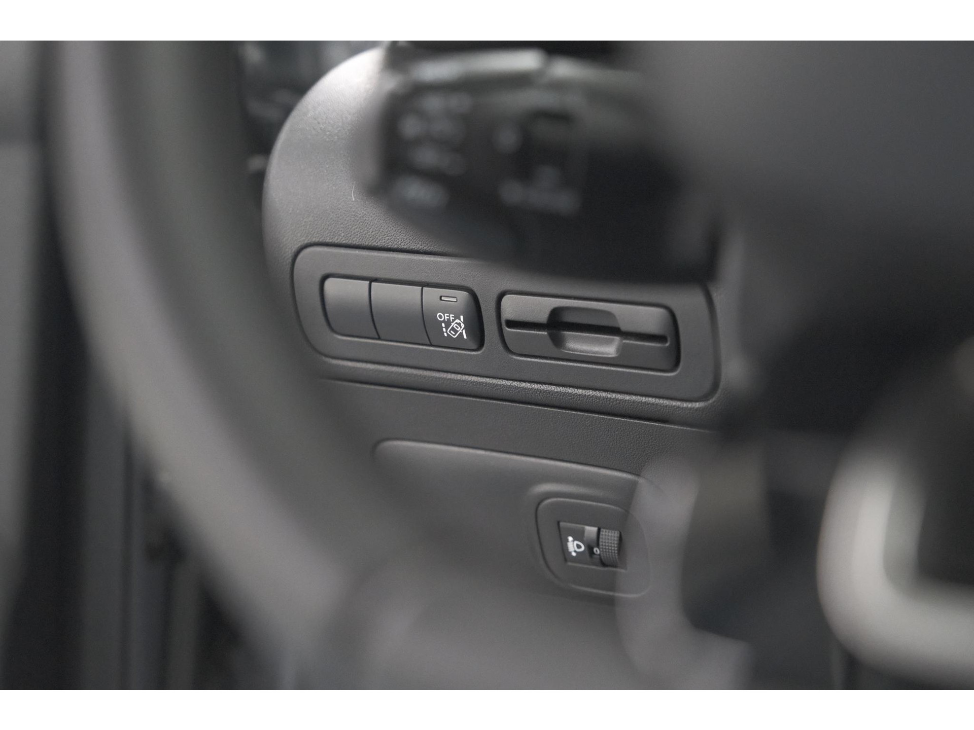 Citroen C3 Aircross PureTech 130 EAT6 Plus | Stoelverwarming | Apple Carplay | Parkeersensoren