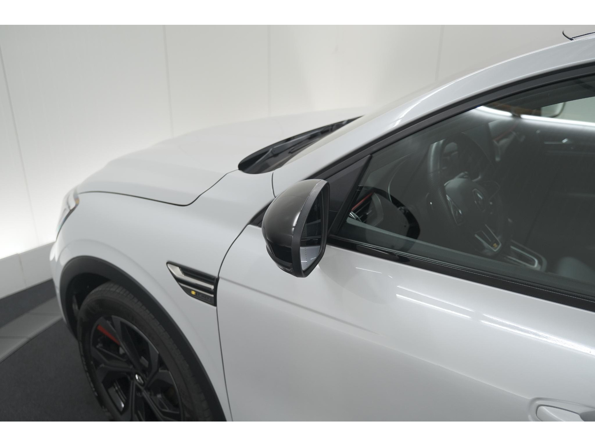 Renault Arkana 1.3 TCe 140 EDC RS Line | Camera | Cruise Control Adaptief | Dodehoekdetectie | Stoelverwarming | Apple Carplay
