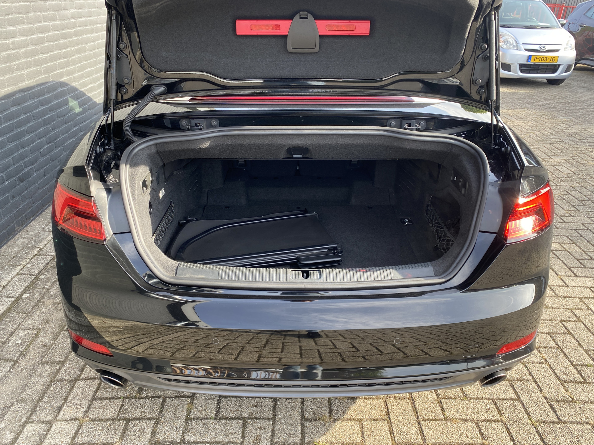 Audi A5 Cabriolet 2.0 TFSI Quattro Sport S-Line 252 pk AUT. | 3X S-Line | virtual cockpit | B&O audio | HUD display | elektr. v. stoelen