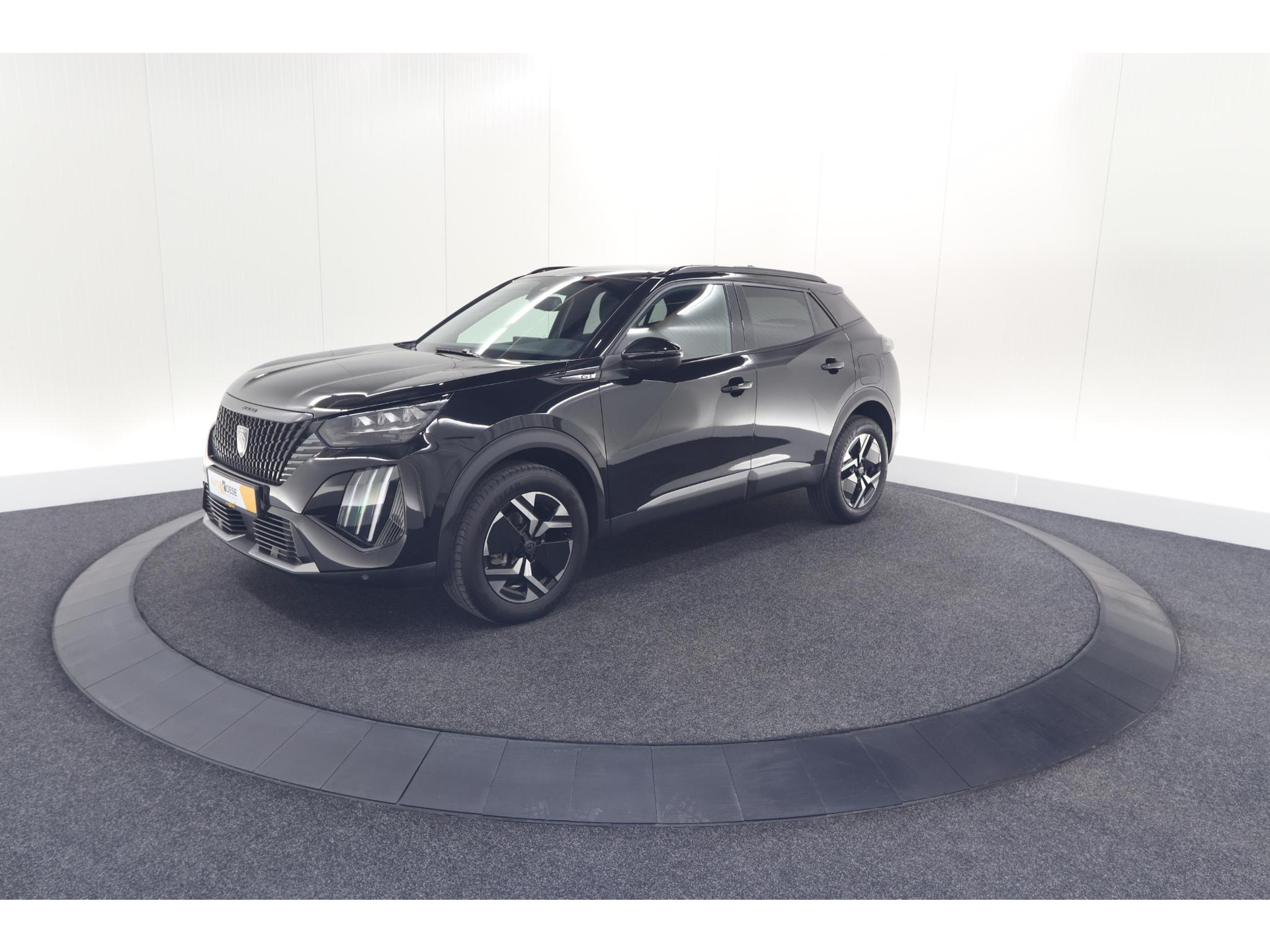 Peugeot 2008 PureTech 130 EAT8 GT | Camera | Parkeersensoren | Apple Carplay