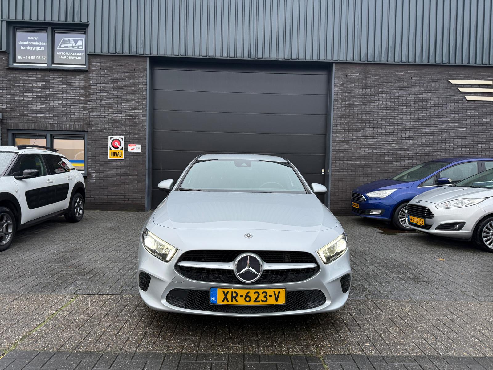 Mercedes-Benz A-klasse 180 Business Solution | 3/6/12MND GARANTIE | NAVIGATIE | CRUISE |LED | DAB | PDC | LMV | GOED ONDERHOUDEN |
