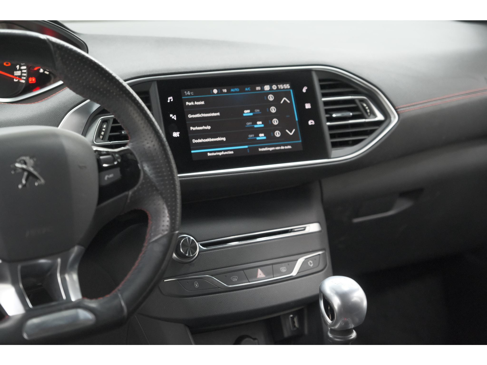 Peugeot 308 SW PureTech 130 GT-line | Trekhaak | Panoramadak | Camera | Alcantara Bekleding | Dodehoekdetectie