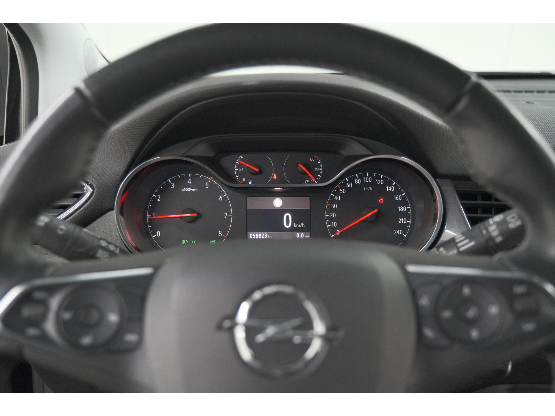 Opel Crossland 110 Turbo Business Elegance | Camera | Dodehoekdetectie | Navigatie | Apple Carplay
